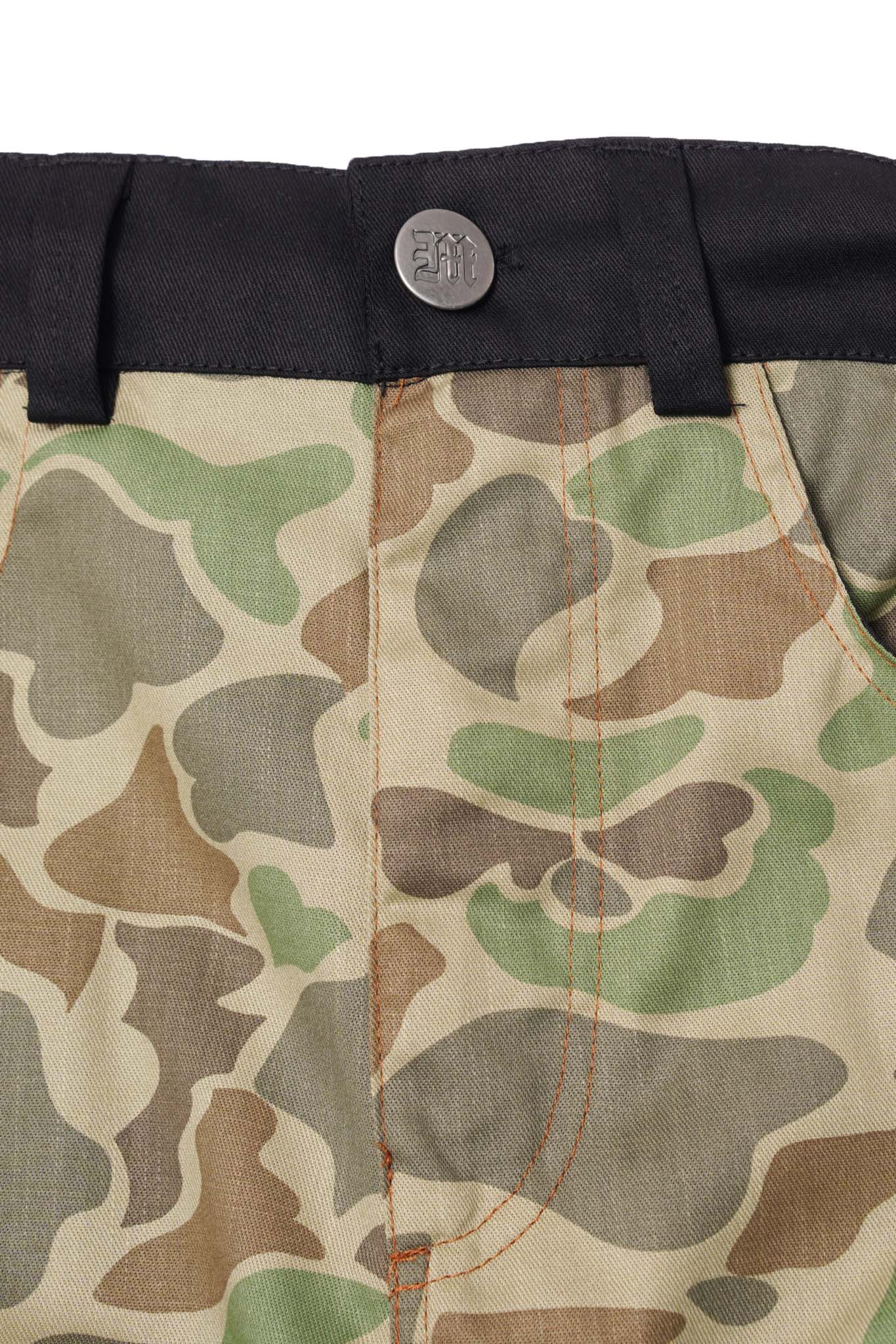 M+ DOUBLE KNEE PHAT SHORTS IN DUCK CAMO
