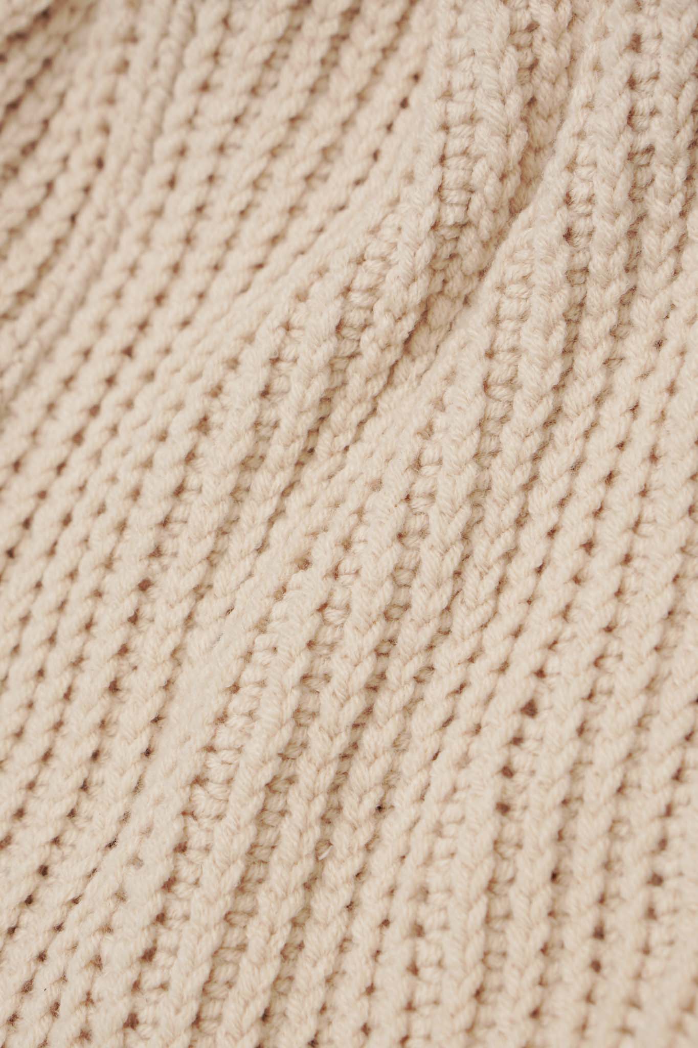 HAND KNIT FISHERMAN BEANIE (FOSSIL)