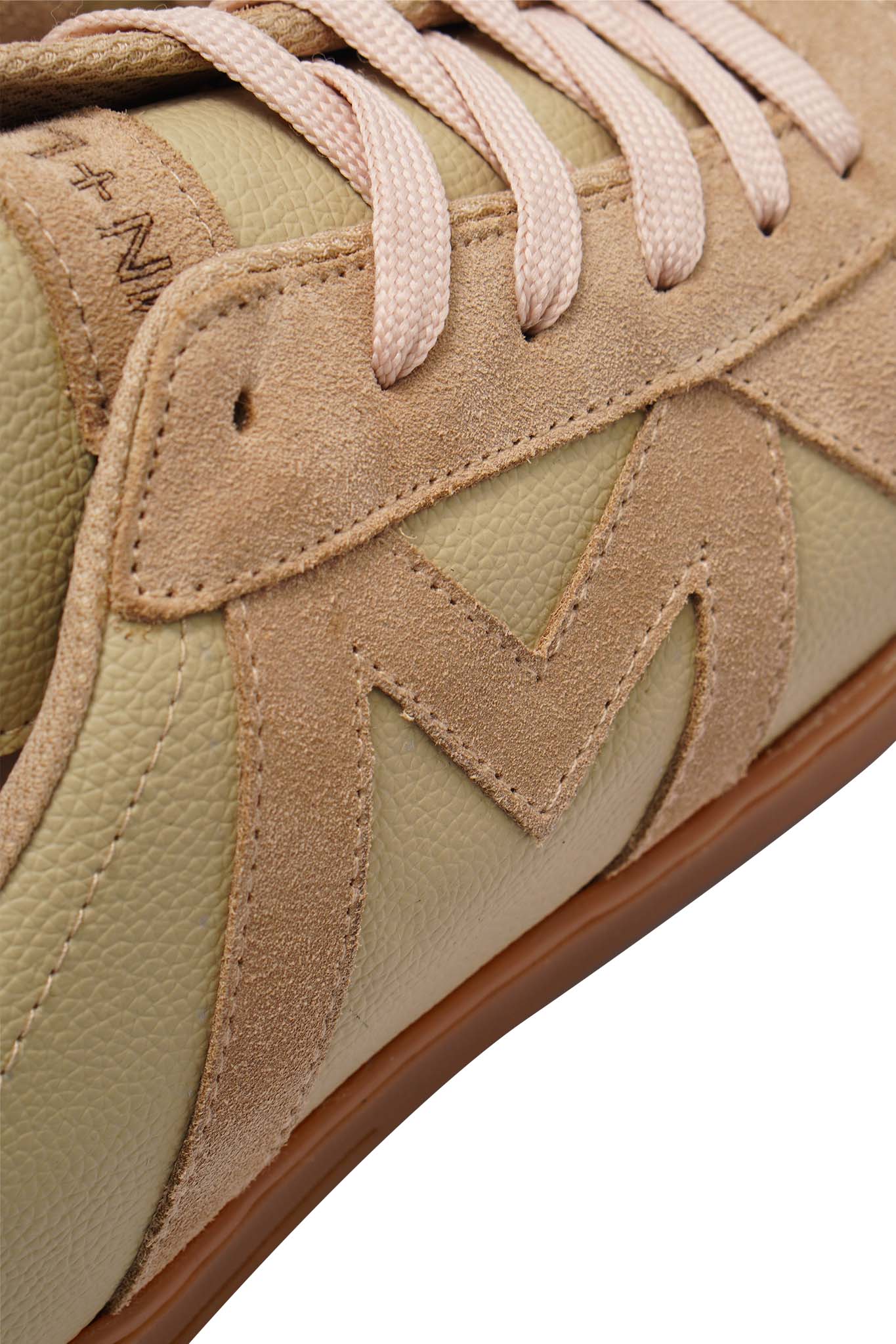 FIELD TRAINERS IN DUNE