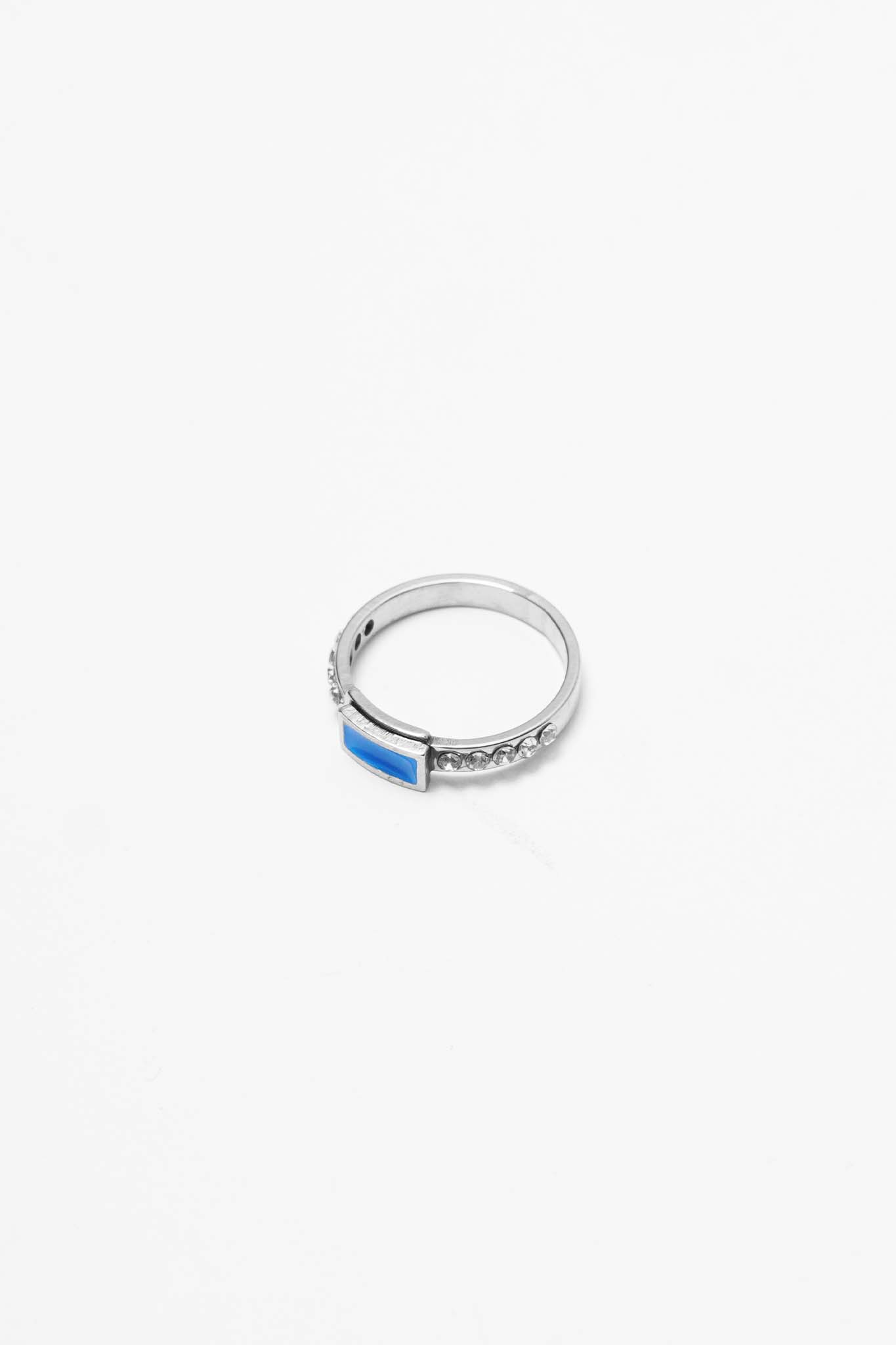 BLUE TOPAZ SILVA RING