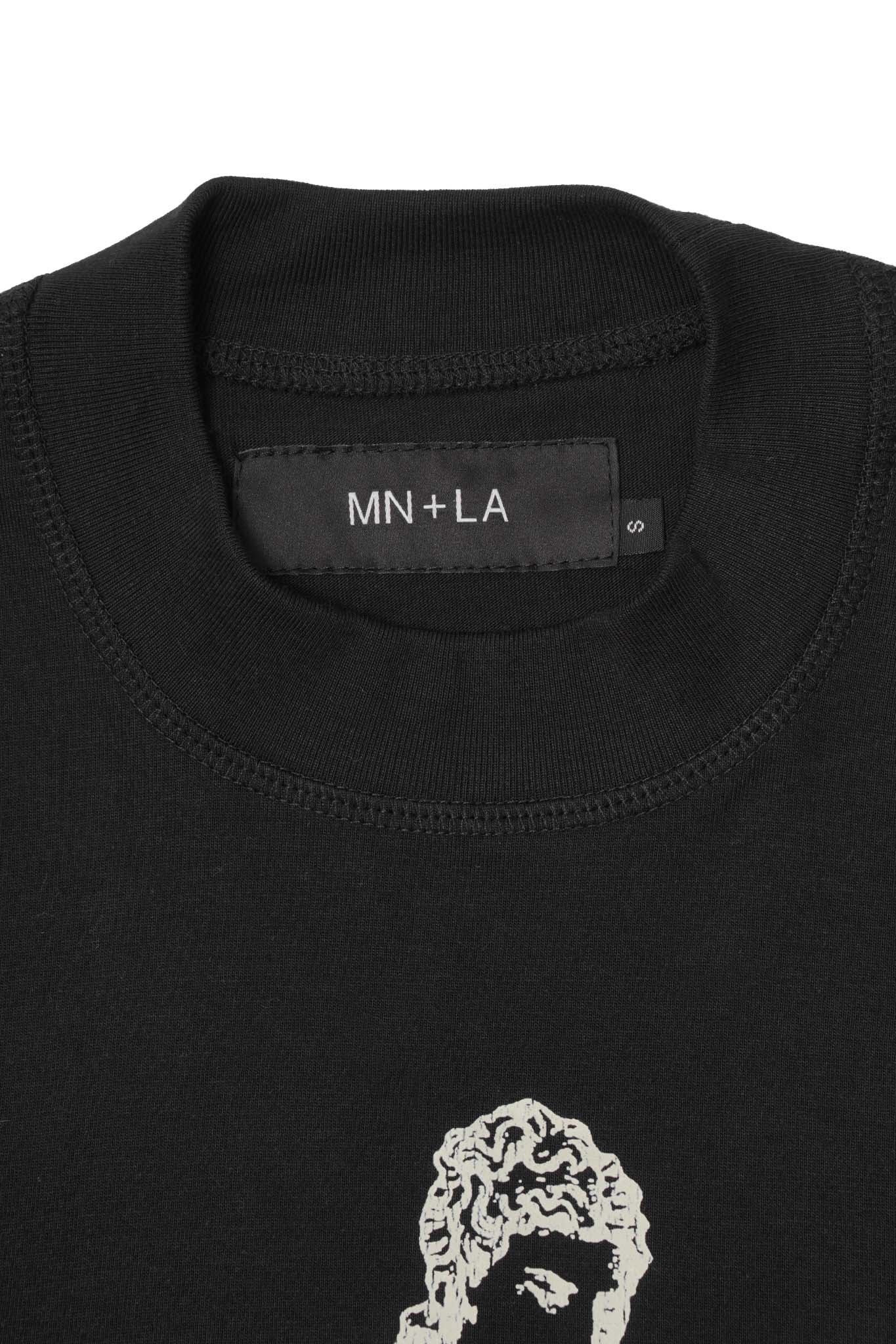 M'$ MOTHERLAND TEE IN CAVIAR