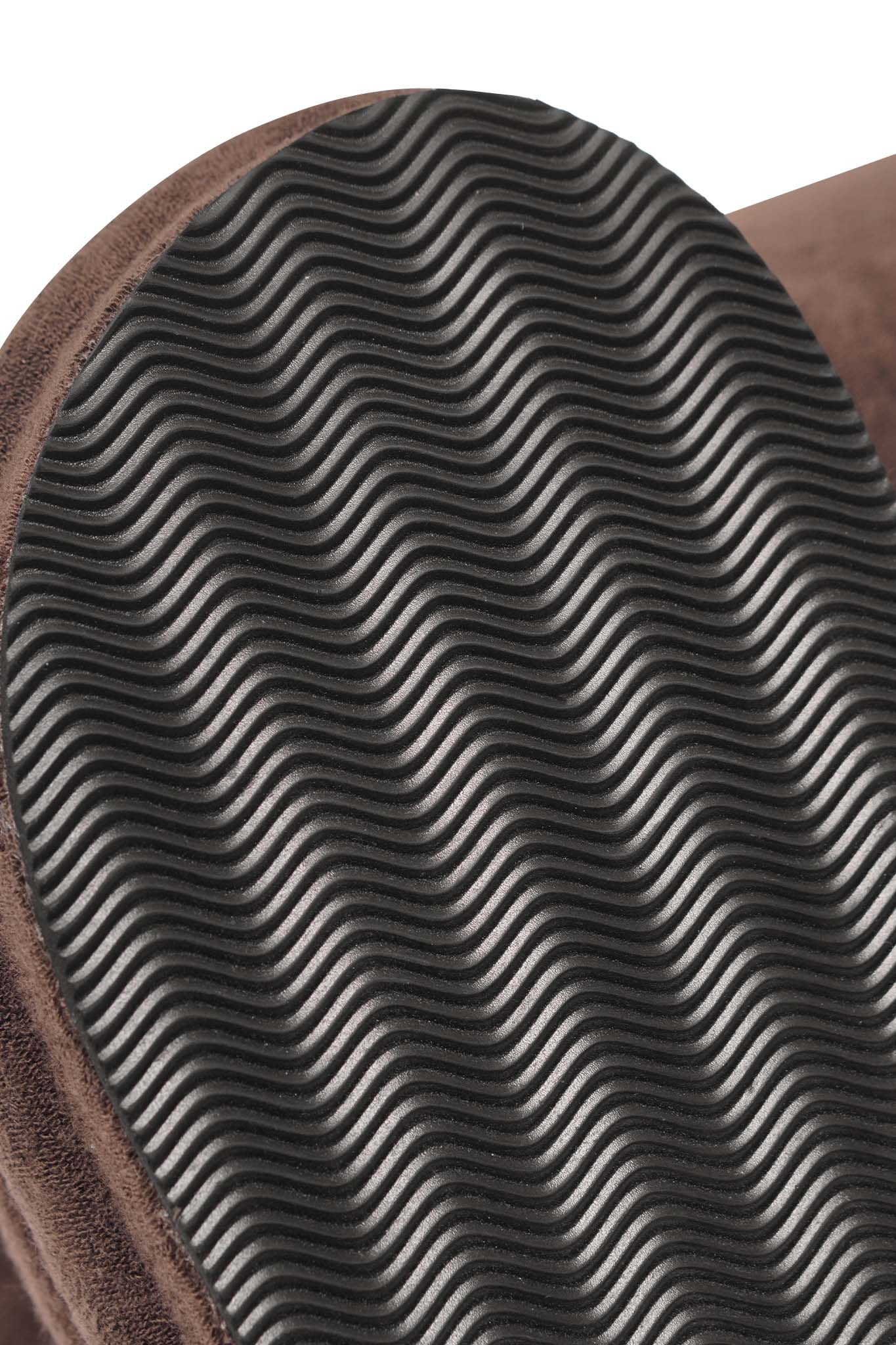 GRIZZLY CLOGS IN WOOD