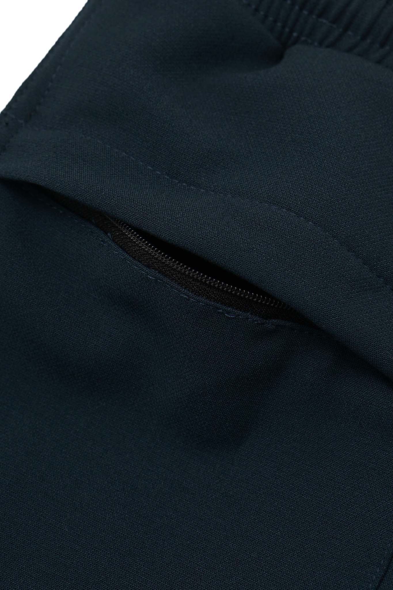 PLEATED CROPPED PANTS IN REGAL BLUE