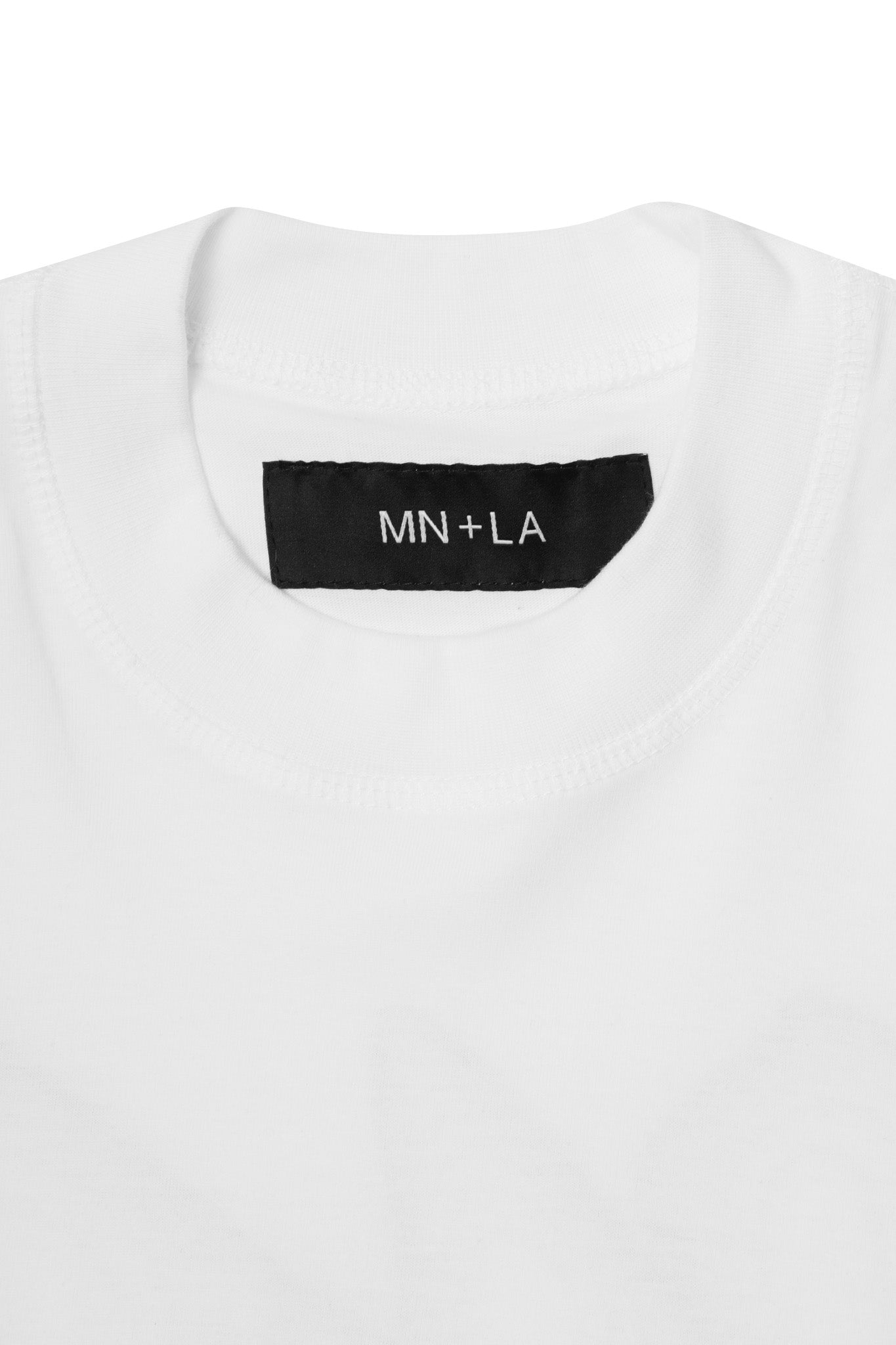 M'$ RIFT VAST TEE IN WHITE