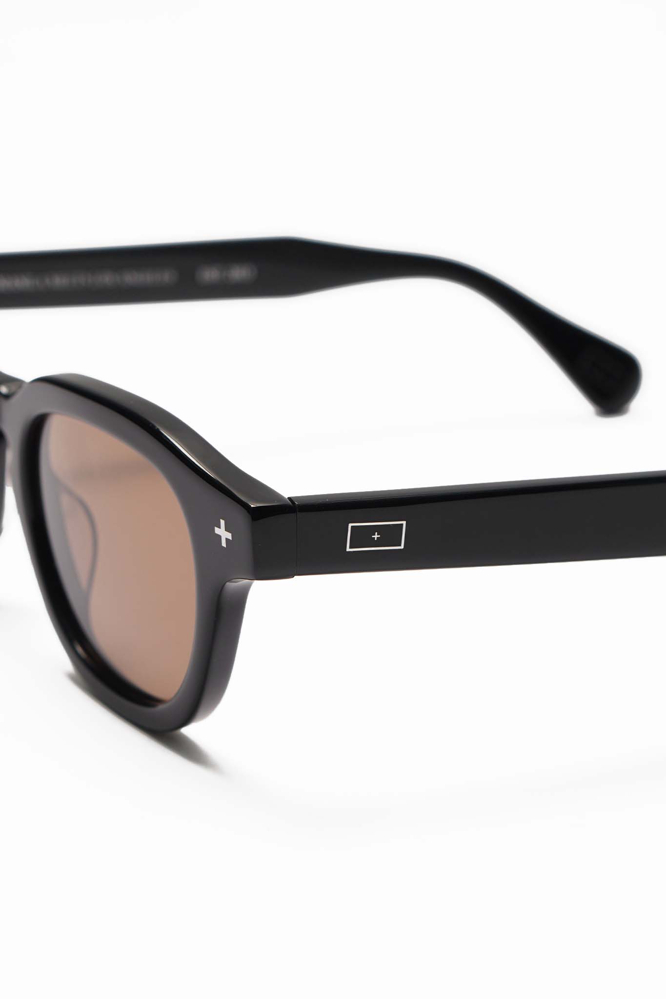 "SURYA UV01 SLIM" PIANO BLACK + SEPIA TINTS
