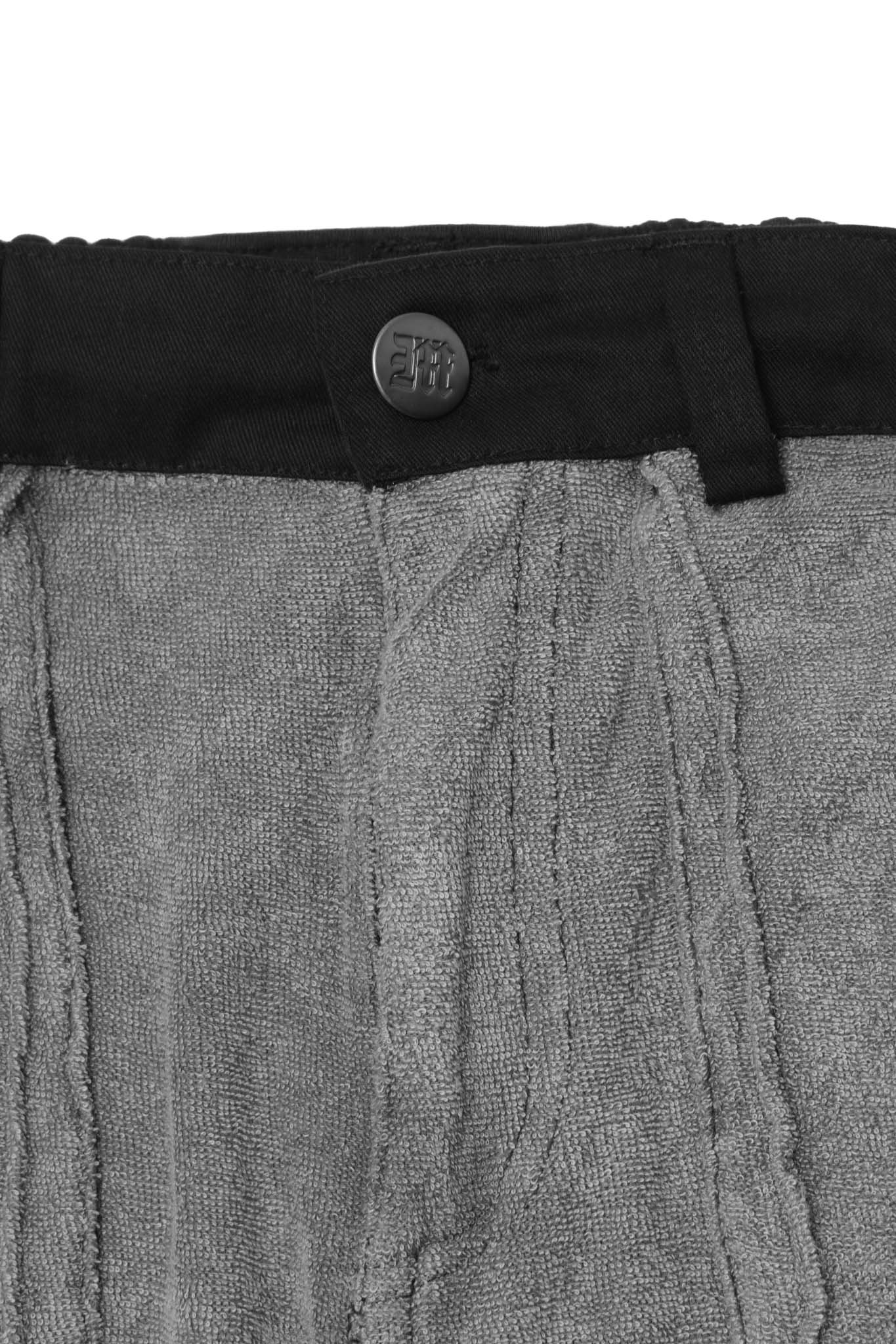 M+ OVERPOCKET TOWEL PHAT SHORTS IN CEMENT