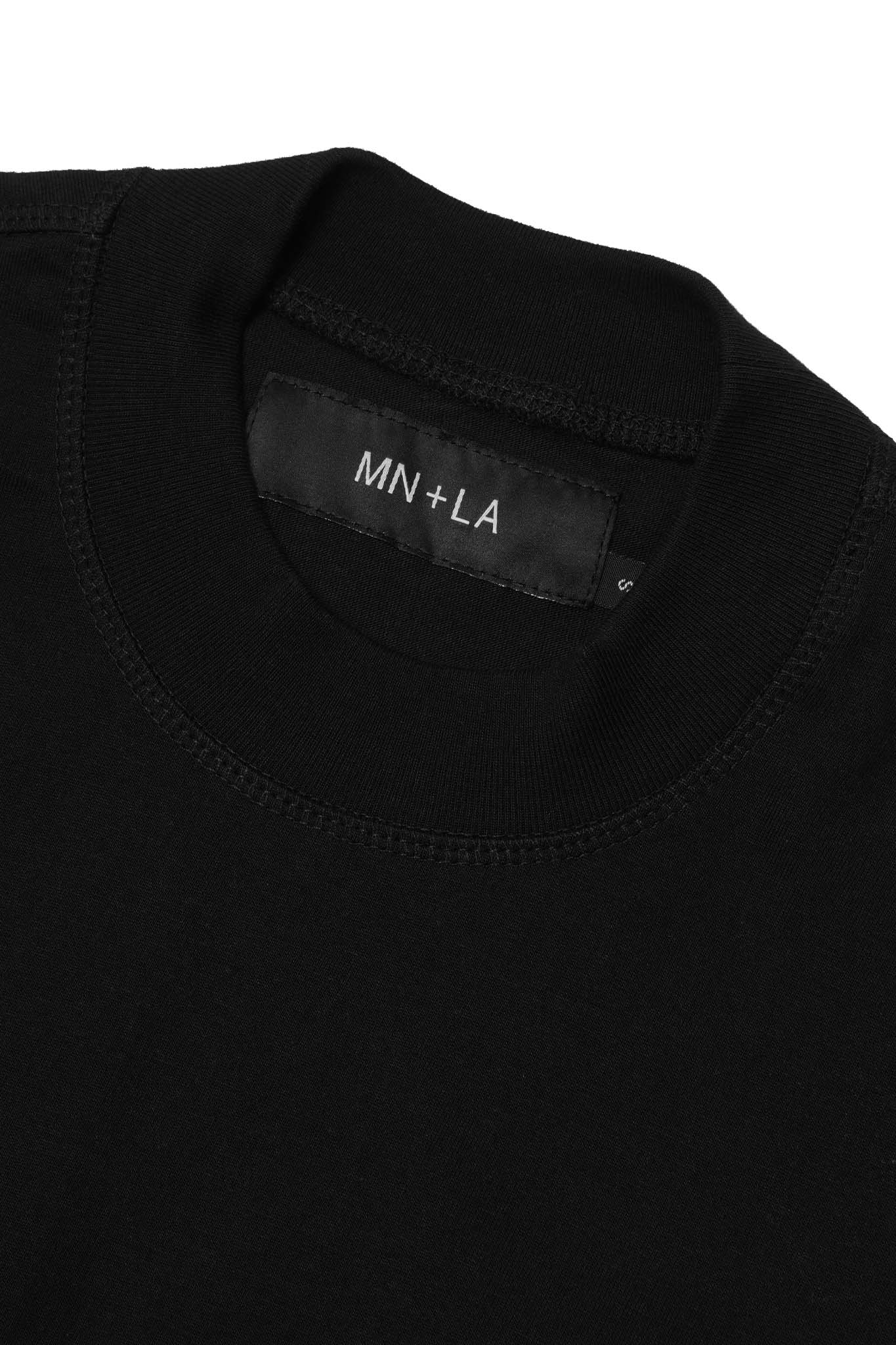MN+LA™ SCRIPT LOGO TEE IN CAVIAR/CEMENT