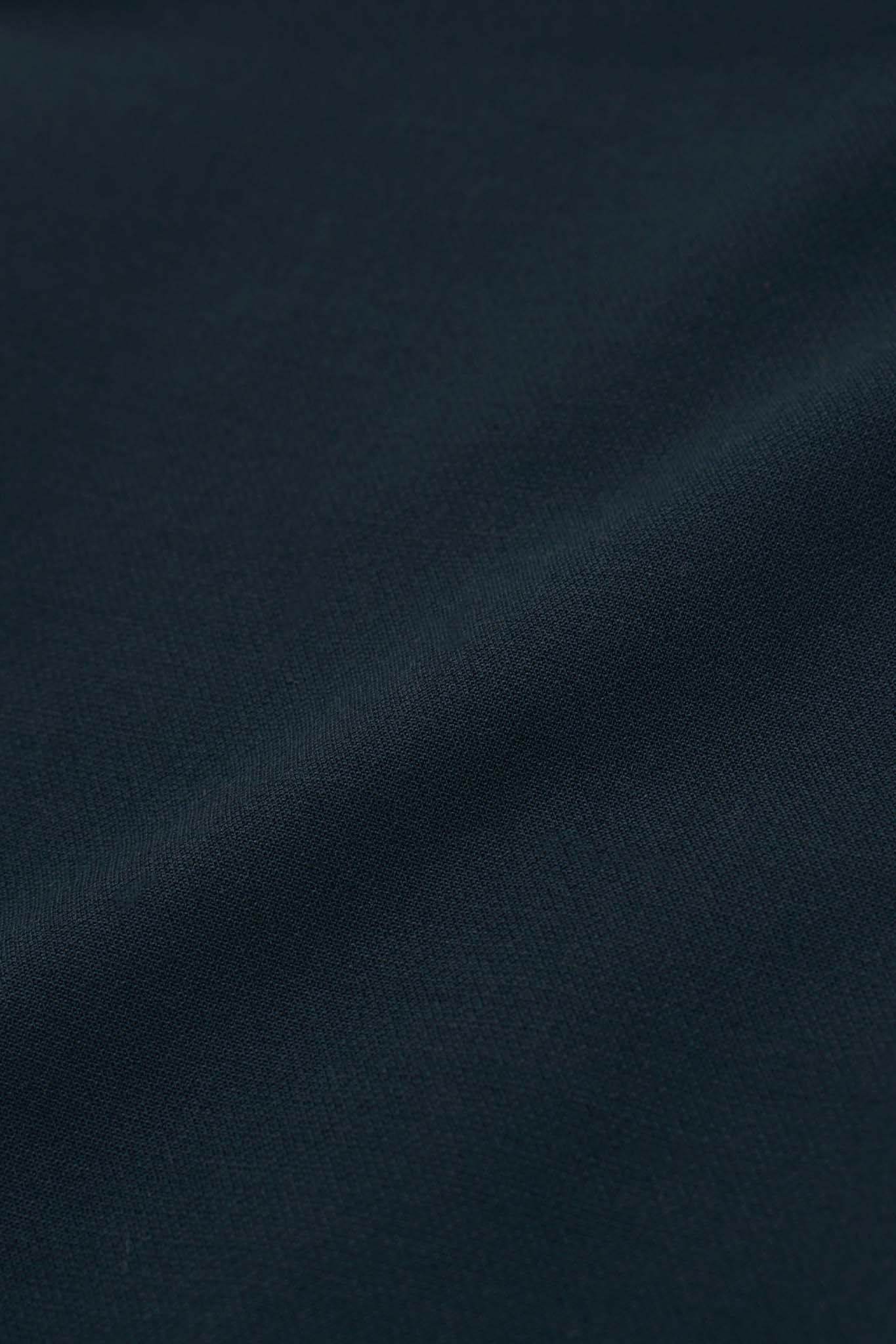 PLEATED CROPPED PANTS IN REGAL BLUE