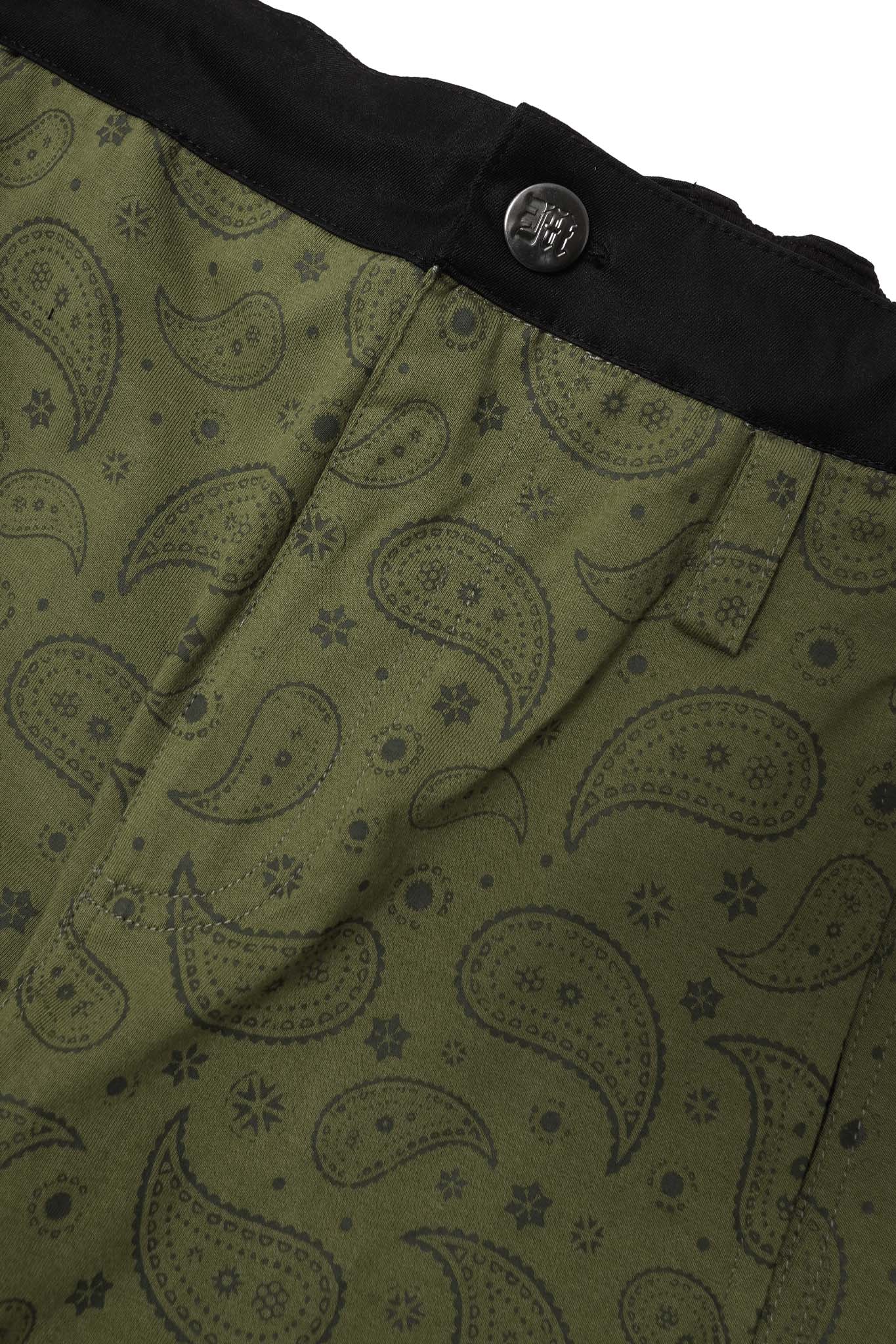 STRIDE SHORTS IN FERN PAISLEY