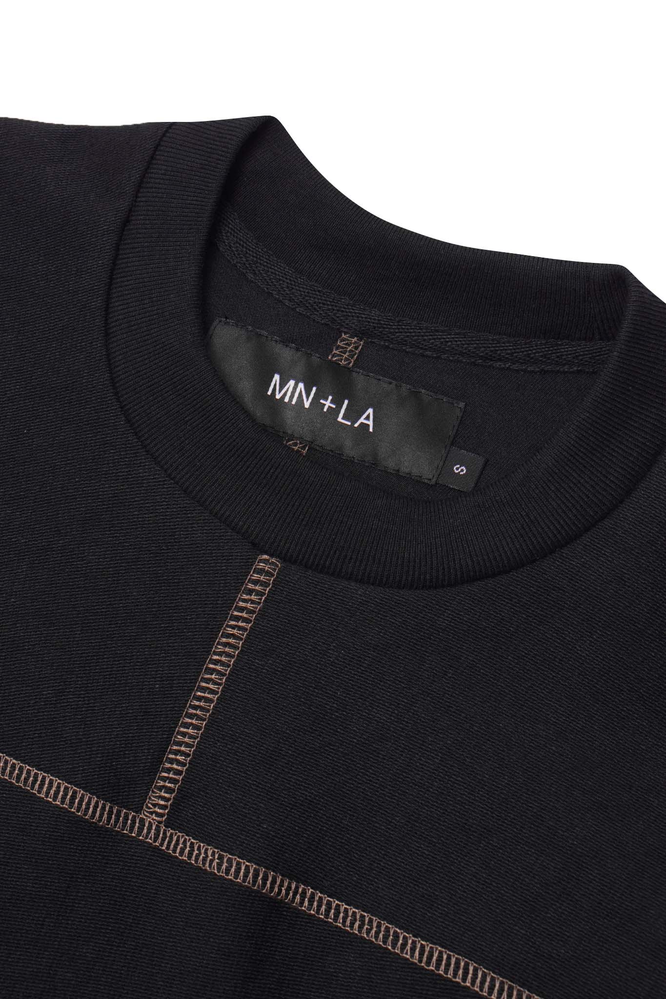 STRIDE V2 TEE IN CAVIAR