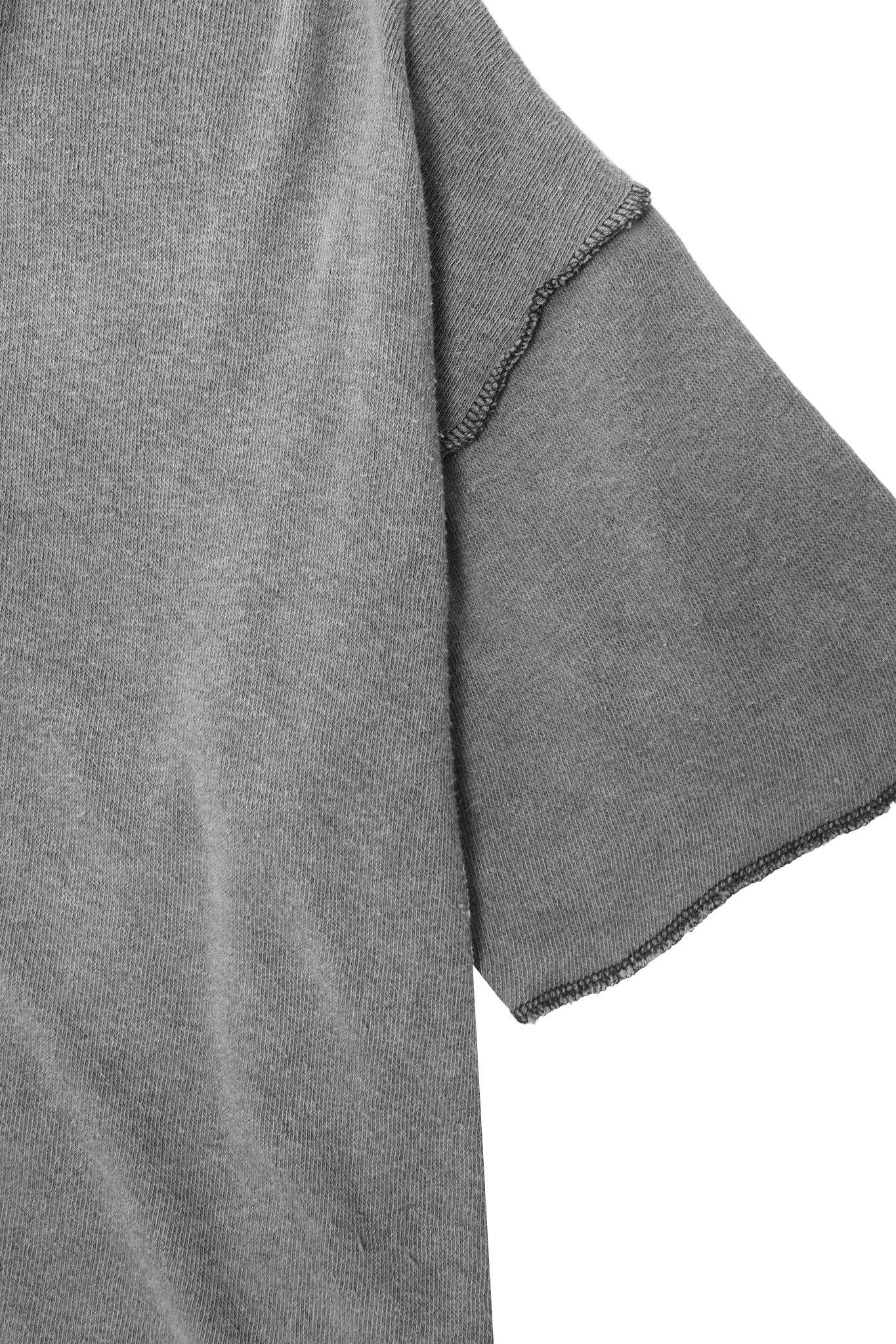 CUTOFF BOX TEE IN STONE GREY