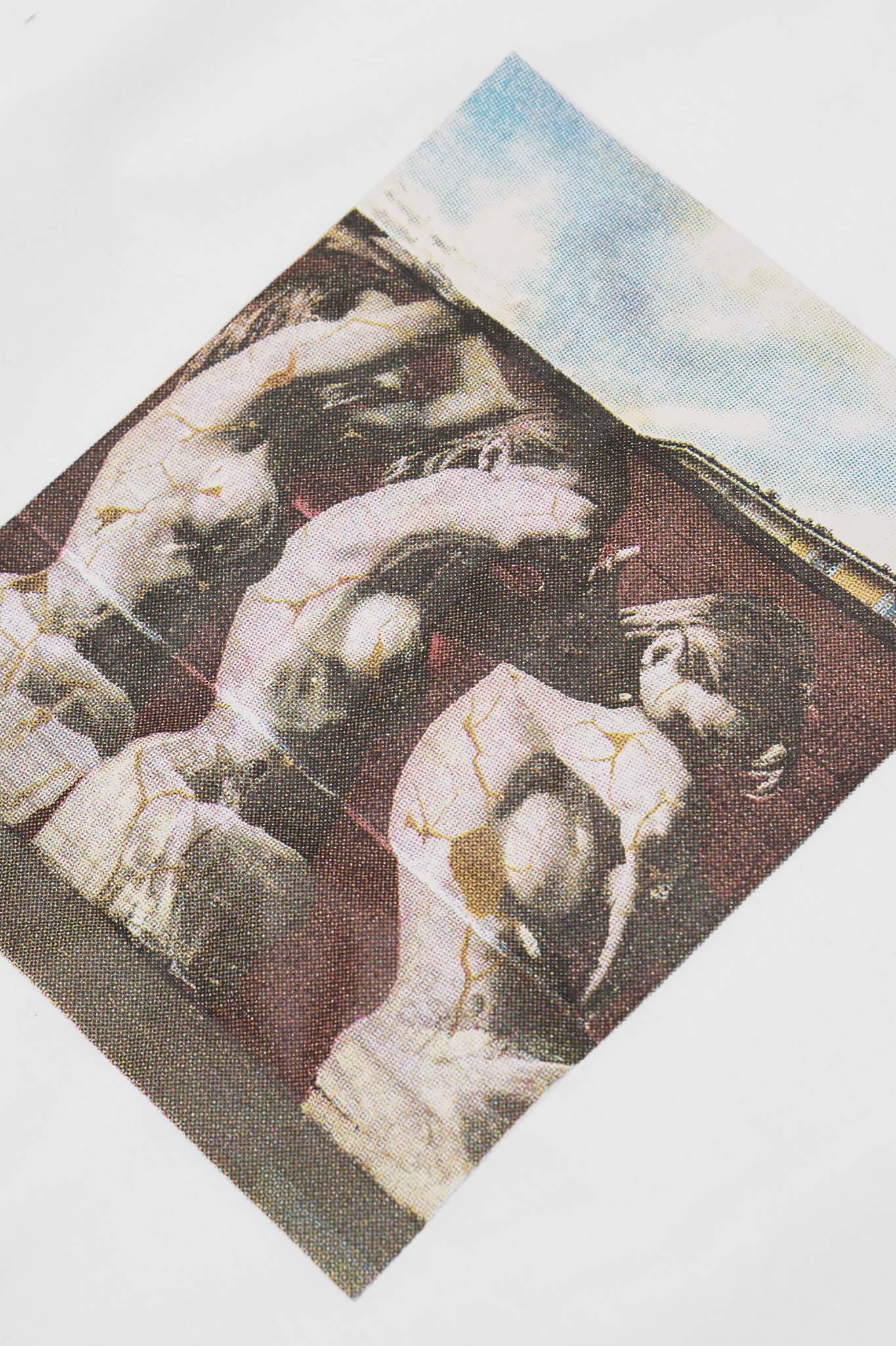 "TRES" TEE IN WHITE