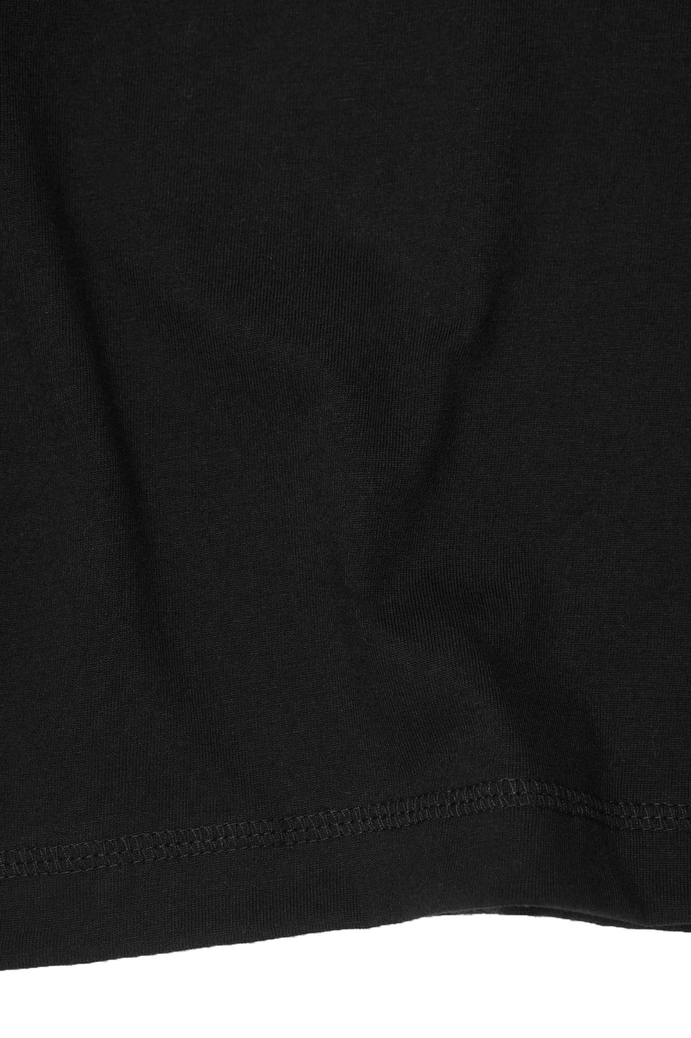 "CROP CIRCLES" MOCK NECK TEE IN CAVIAR/BONE