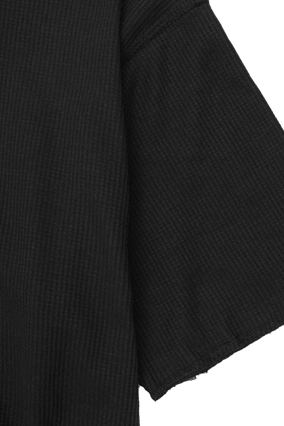 "FORGOTTEN SCRIPT" WAFFLE TEE IN ANTHRACITE