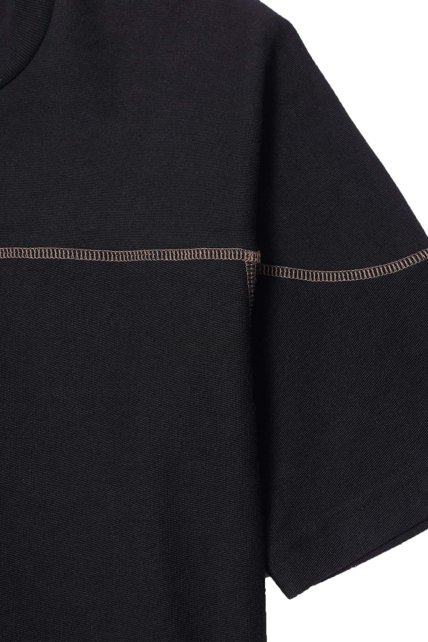 STRIDE V2 TEE IN CAVIAR