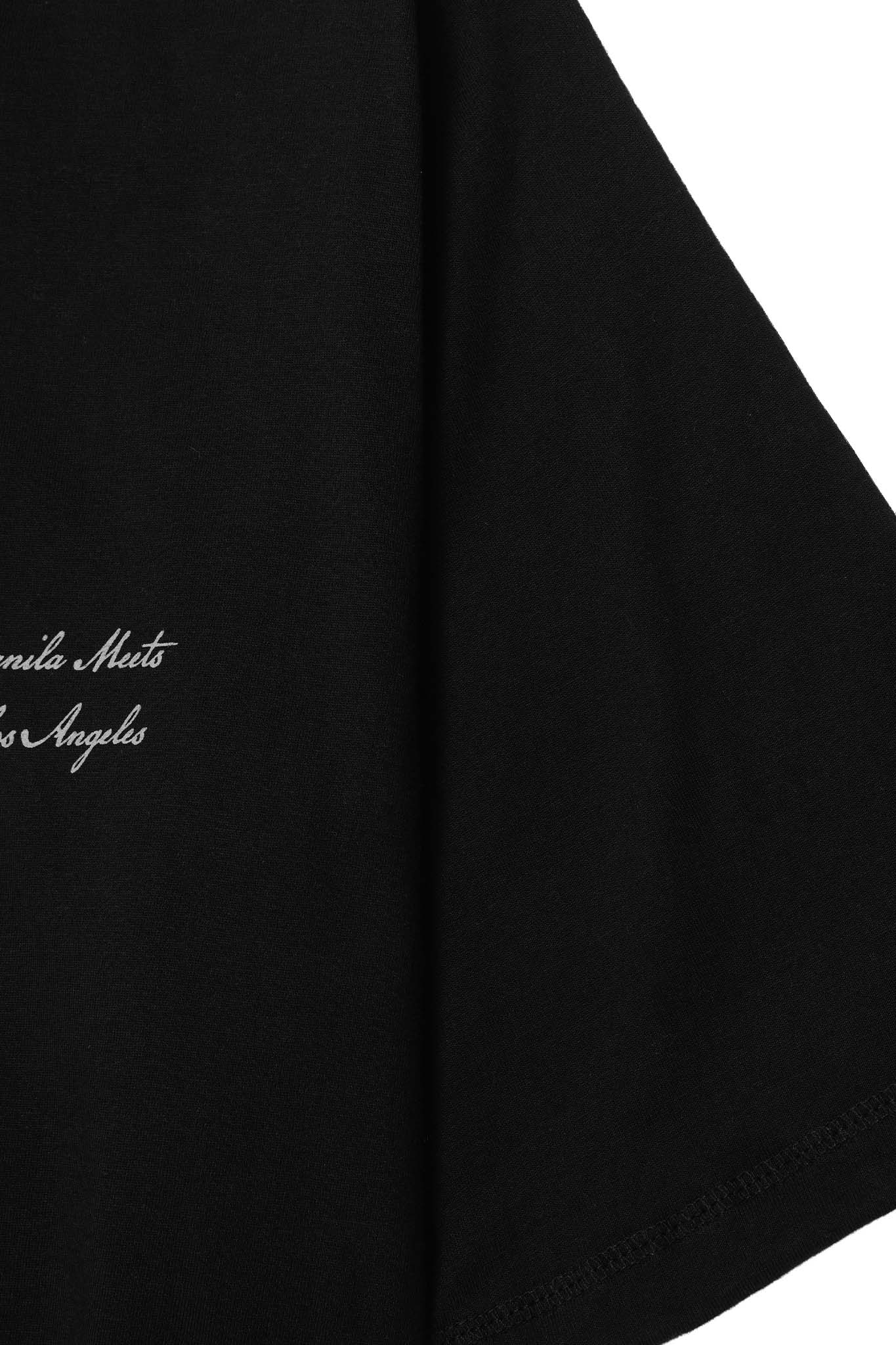MN+LA™ SCRIPT LOGO TEE IN CAVIAR/CEMENT