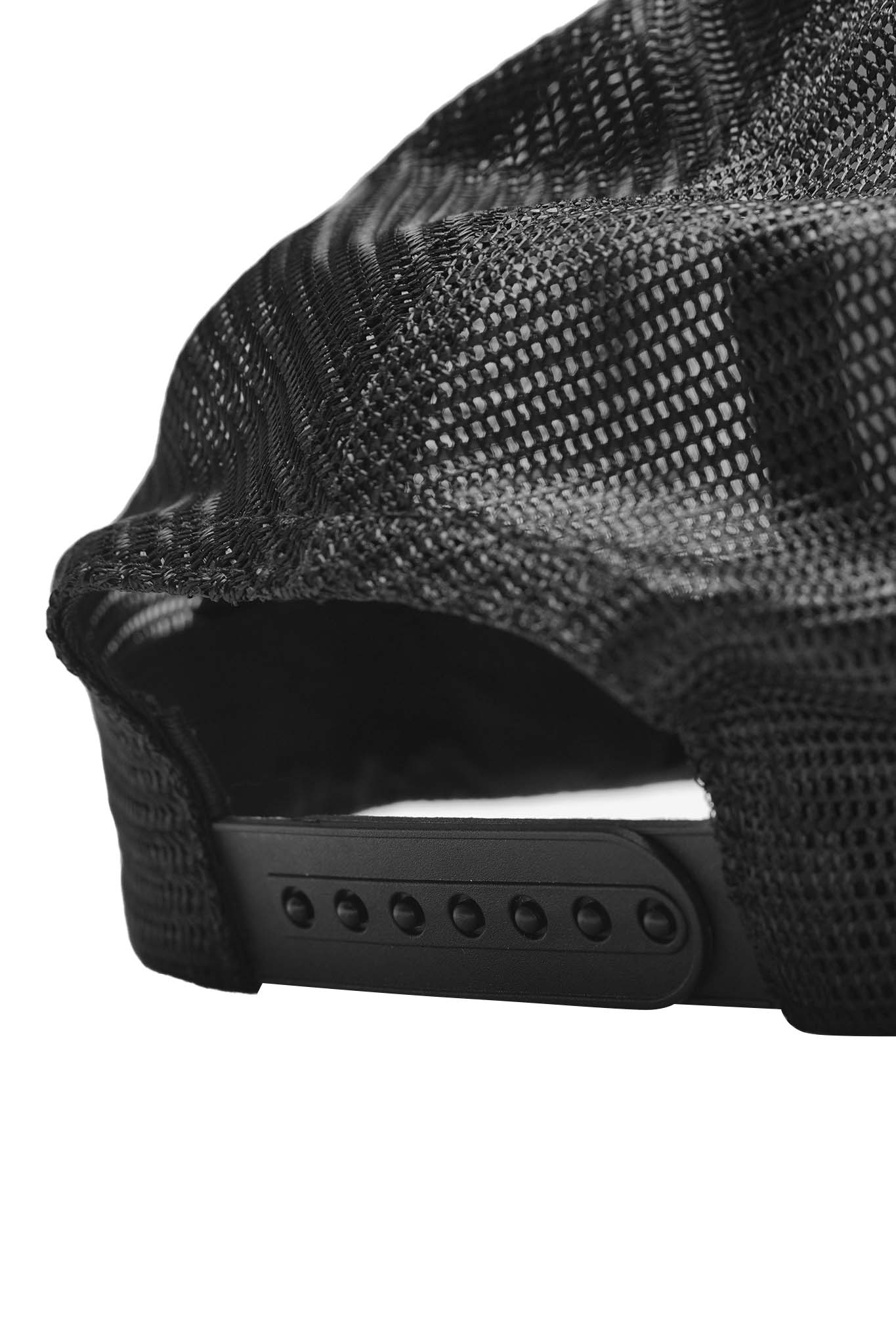 "QI" TRUCKER HAT IN ANTHRACITE BY WSH x MN+LA™