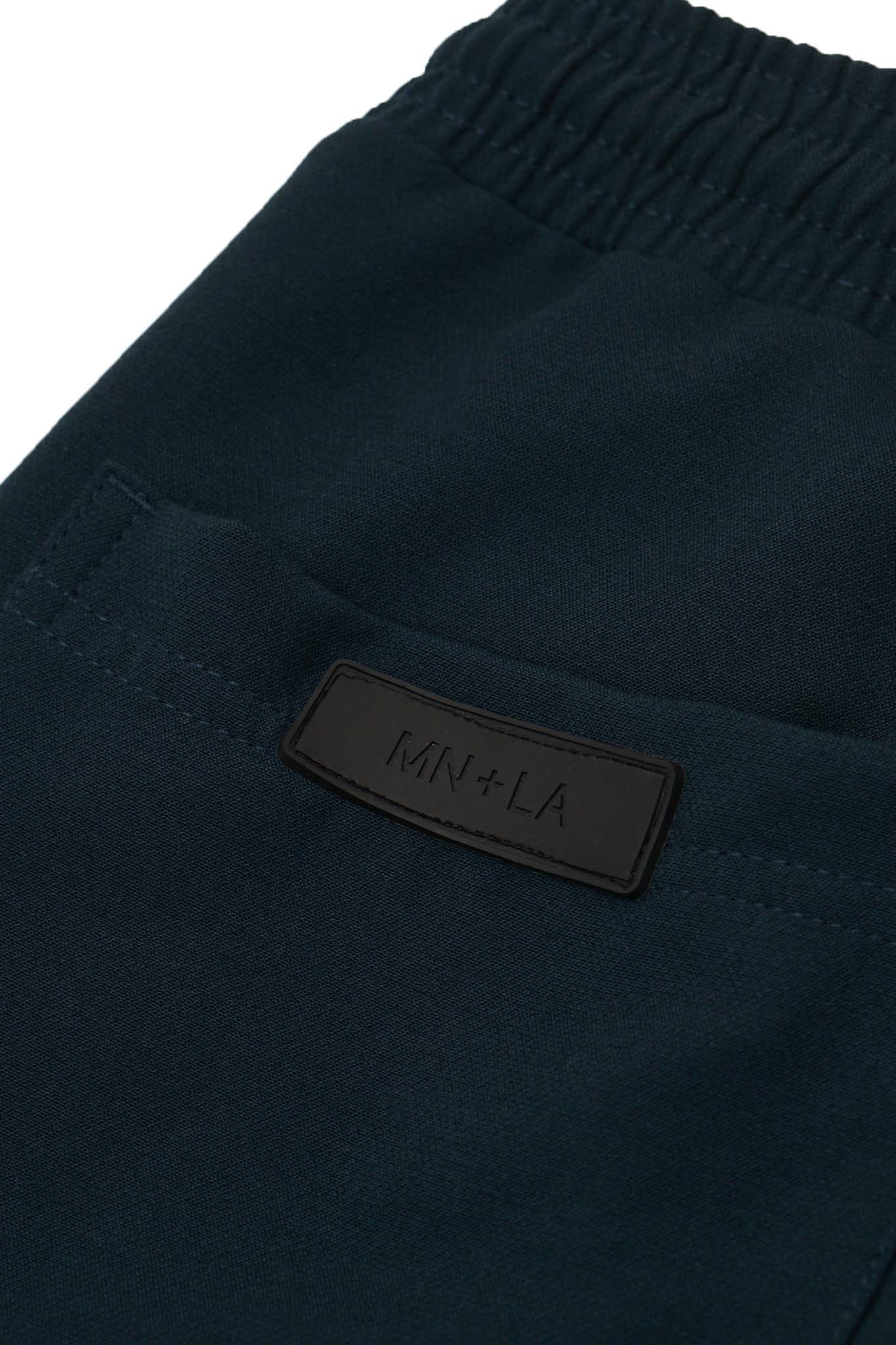 PLEATED CROPPED PANTS IN REGAL BLUE