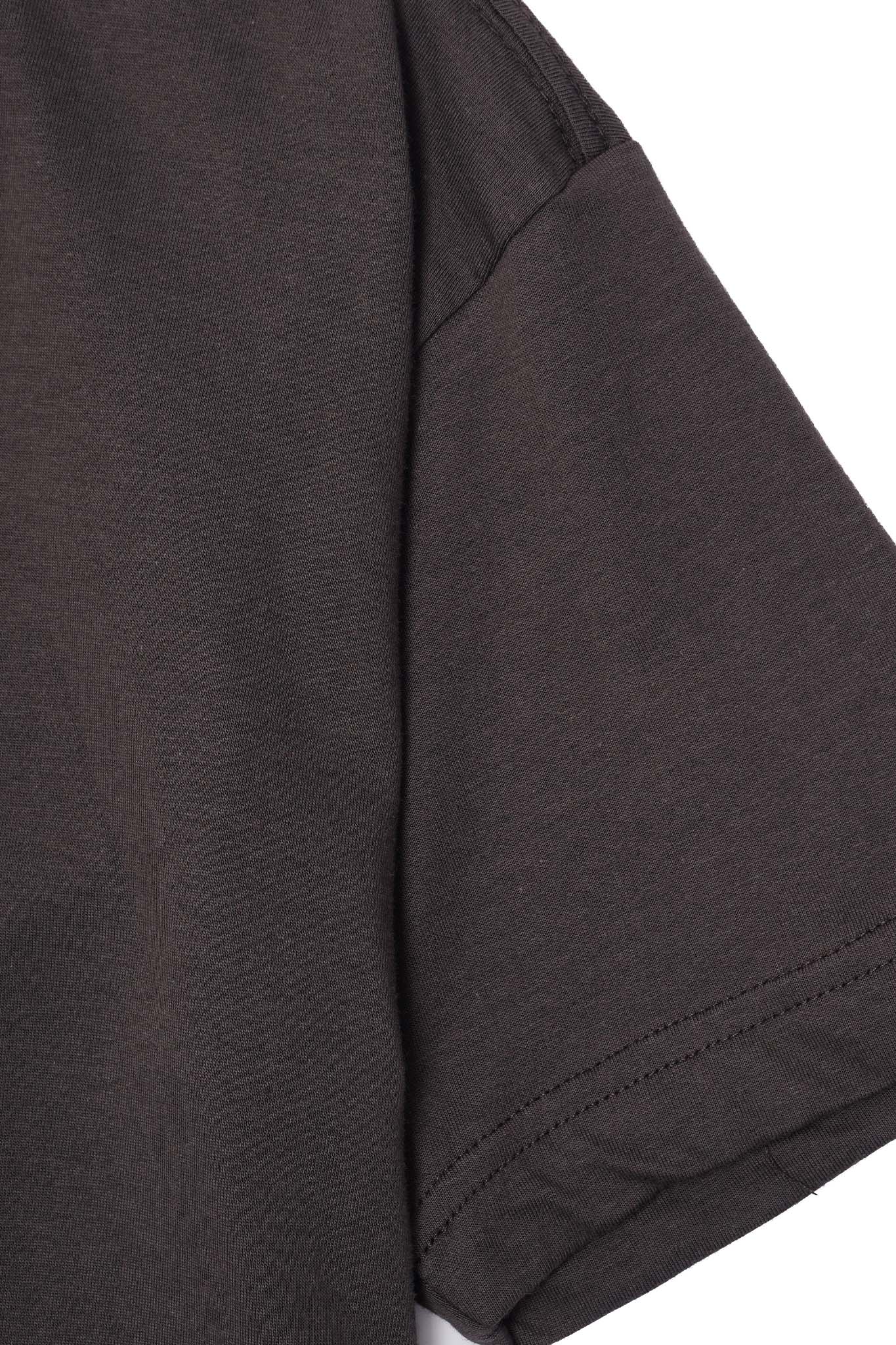 BOX LITE TEE IN CHARCOAL GREY