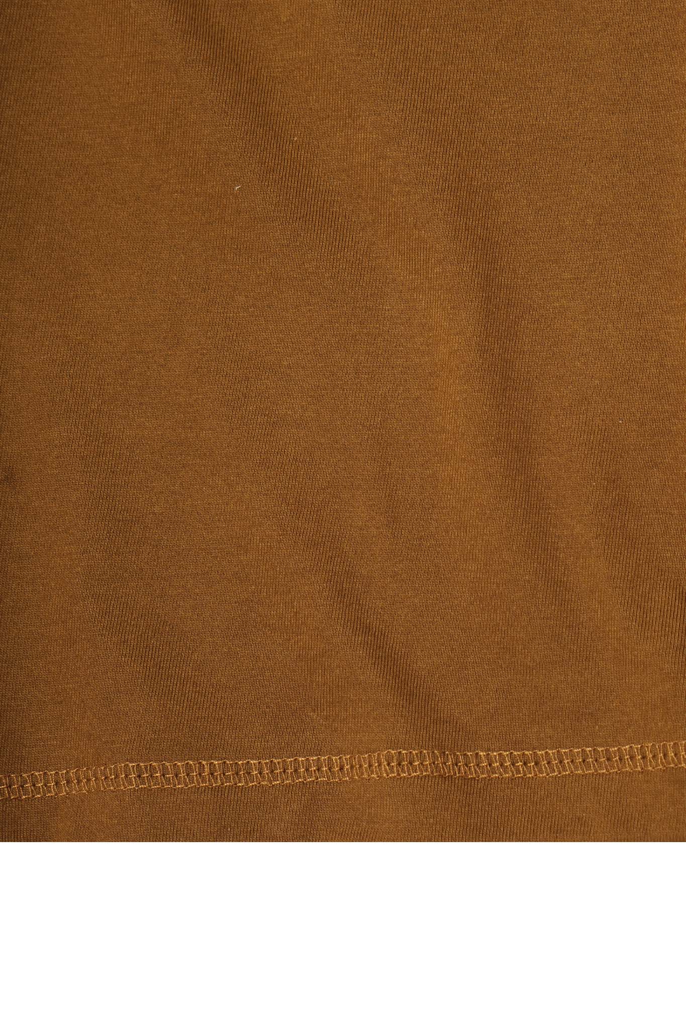 "CROP CIRCLES" MOCK NECK TEE IN RUST