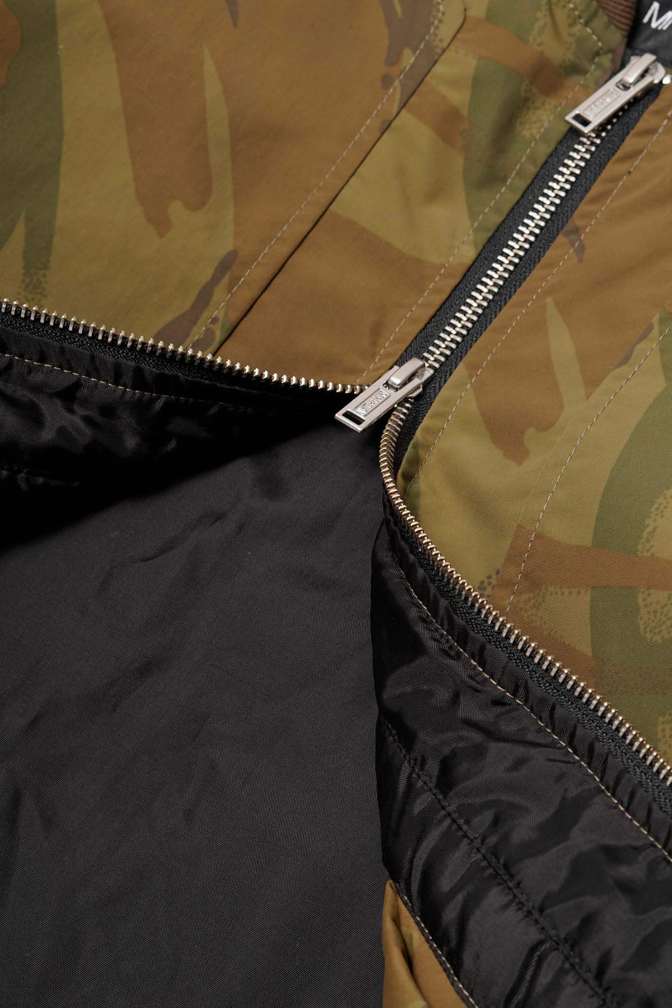 "FLOW" BOMBER JACKET IN JUNGLE CAMO