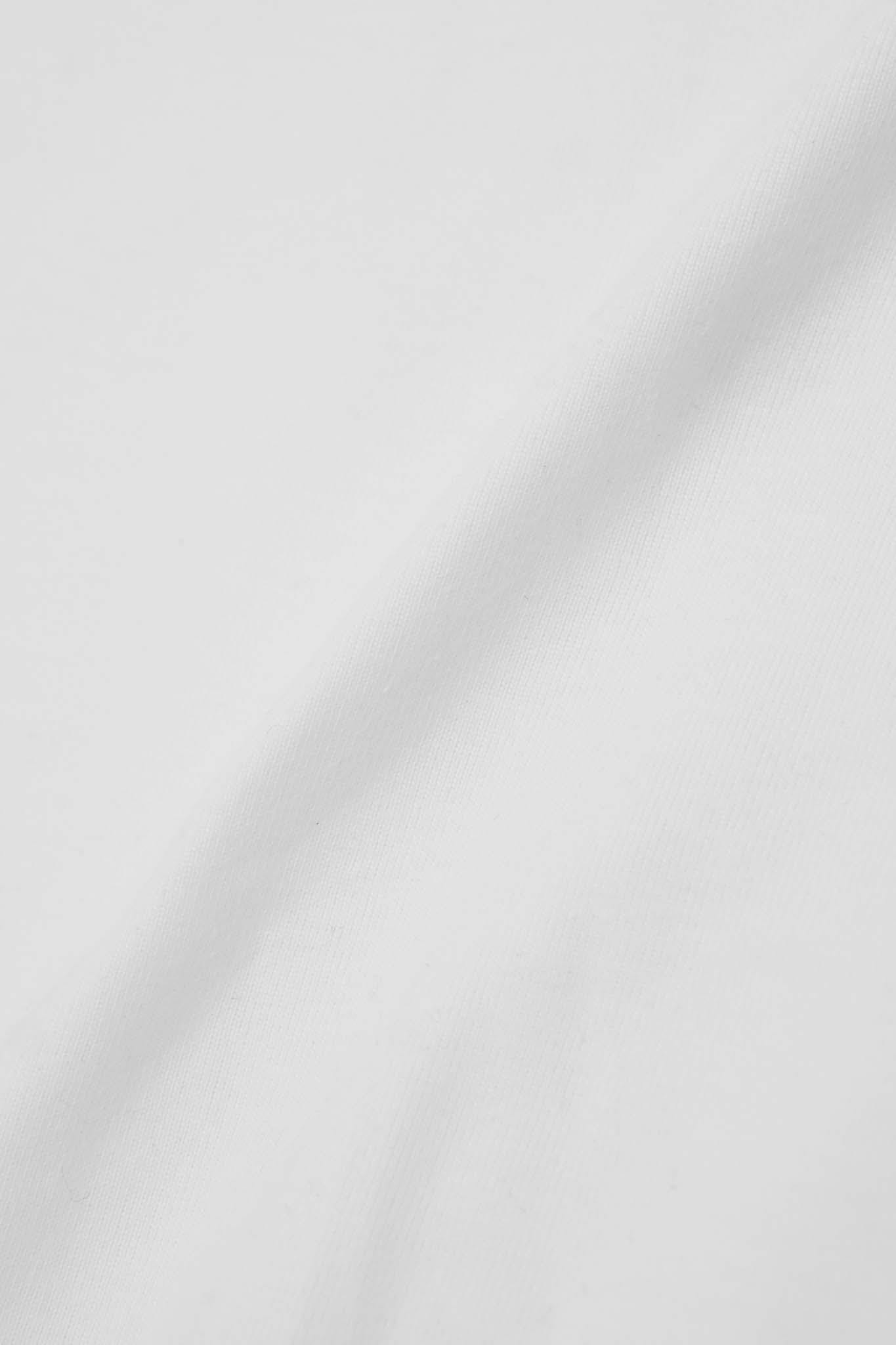 "TRES" TEE IN WHITE
