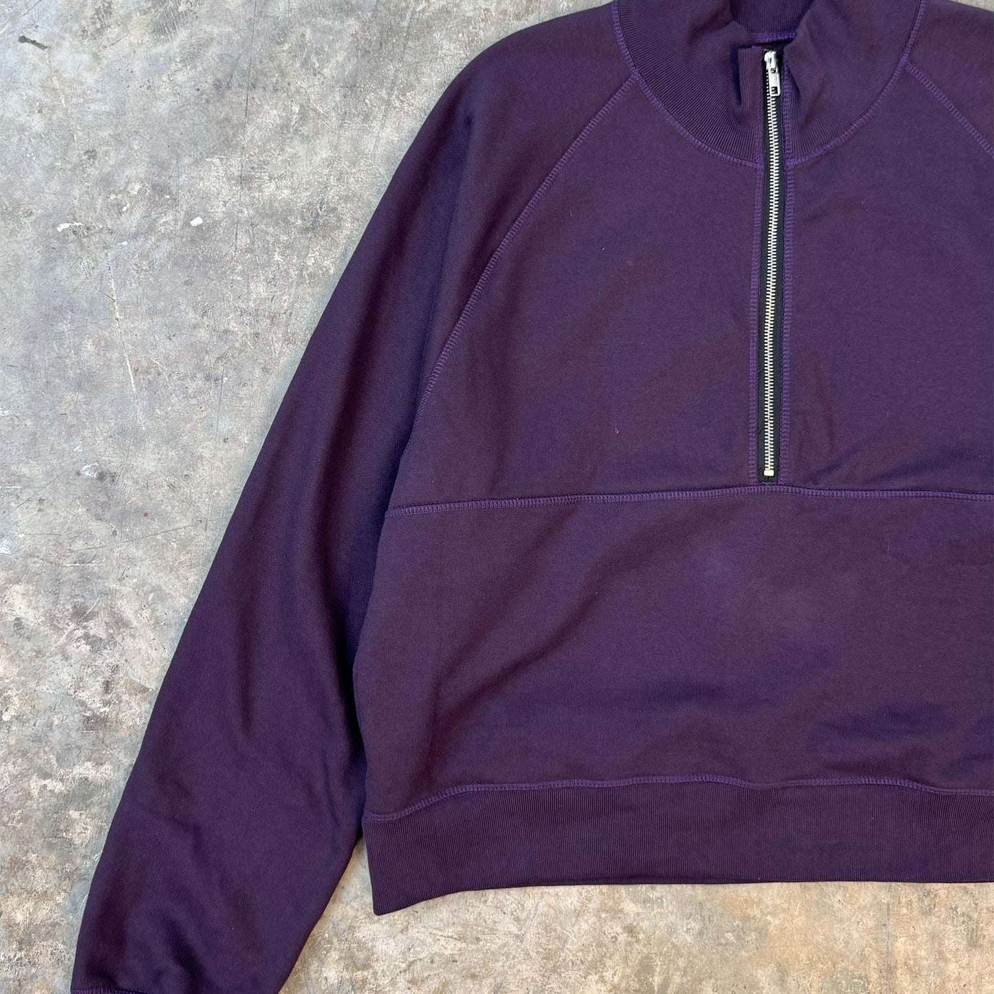 QUARTER ZIP SWEATSHIRT IN SHADOW PURPLE