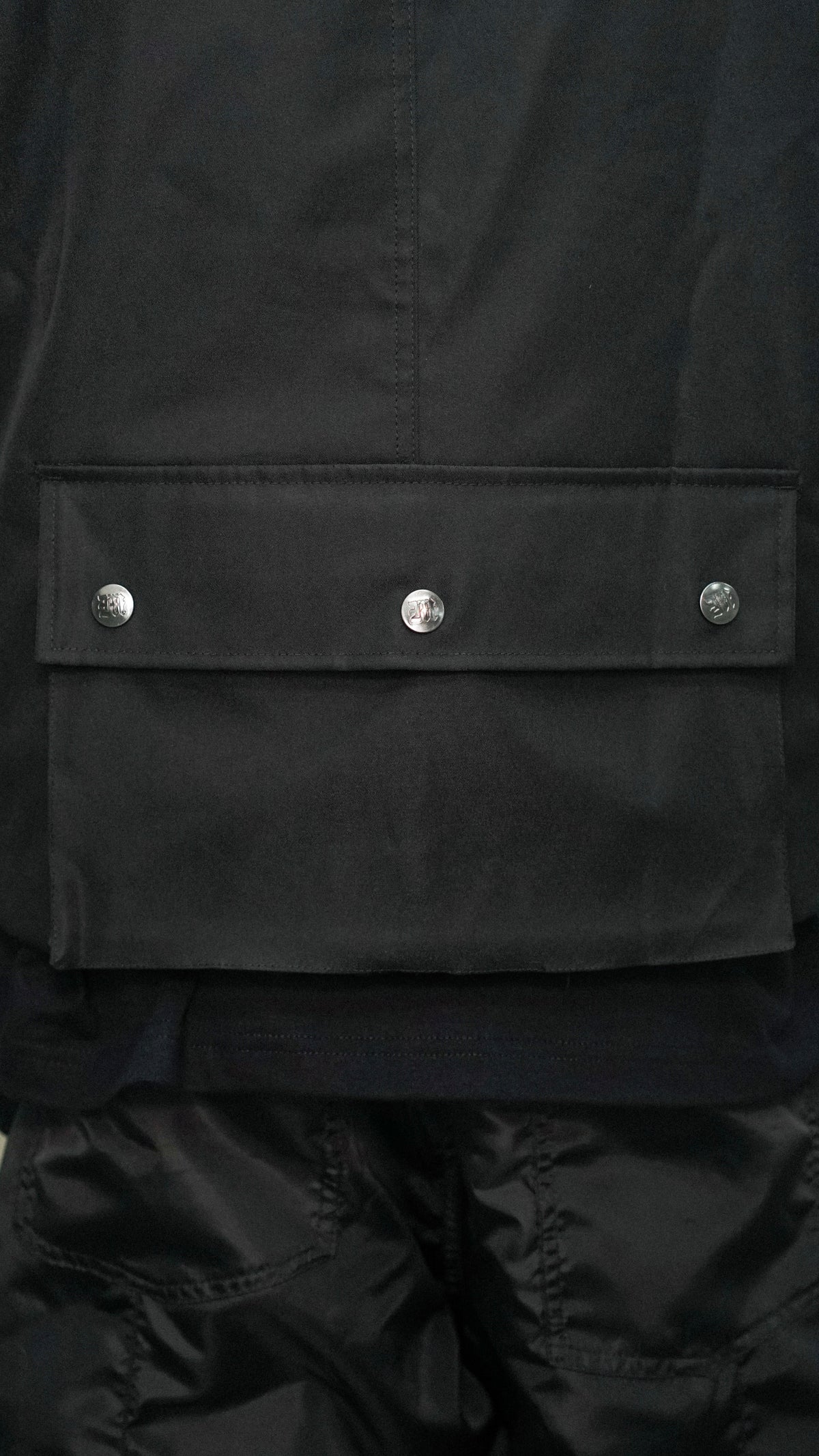 SHINOBI TRUCKER JACKET IN ANTHRACITE