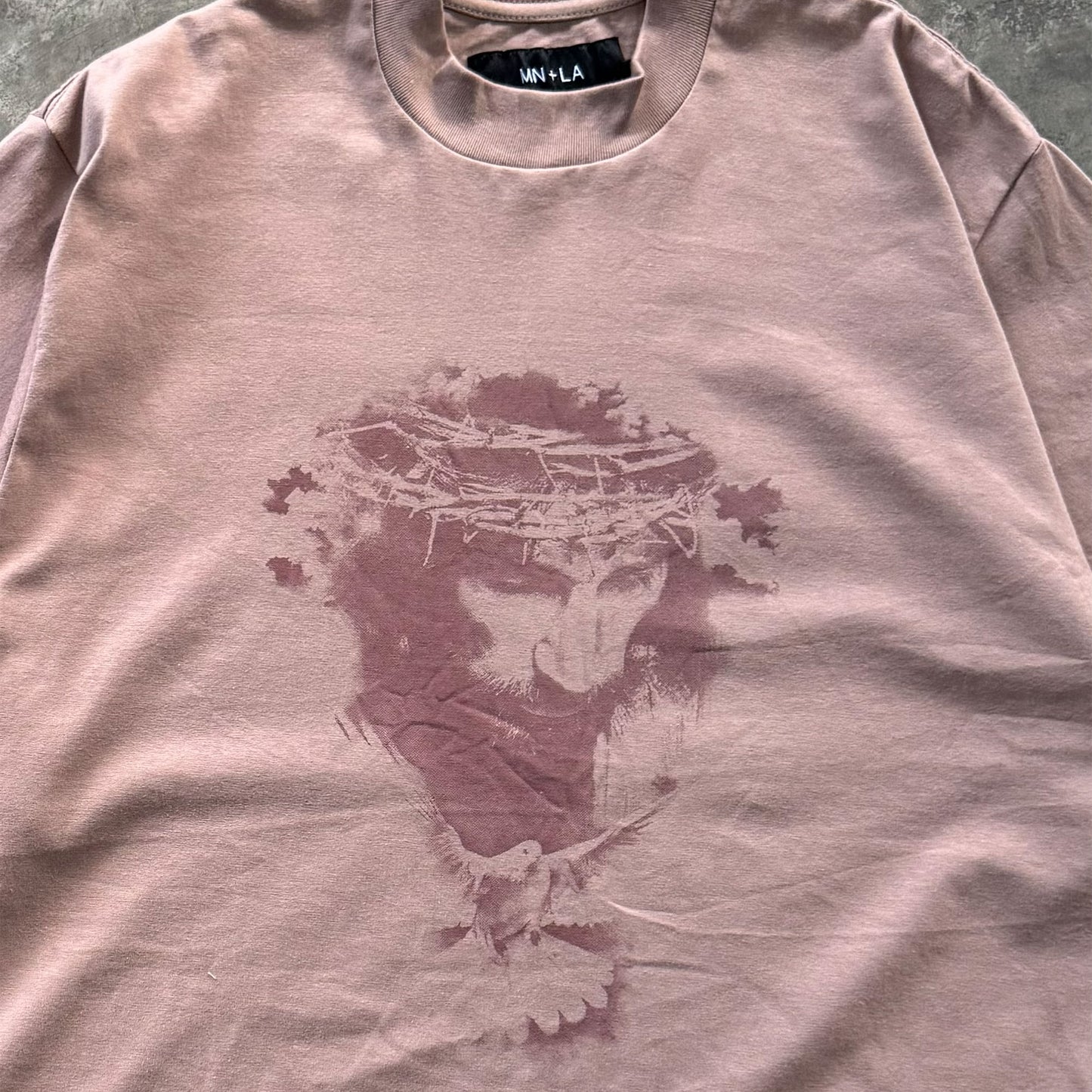 "CROWN OF THORNS" TEE IN MAUVE