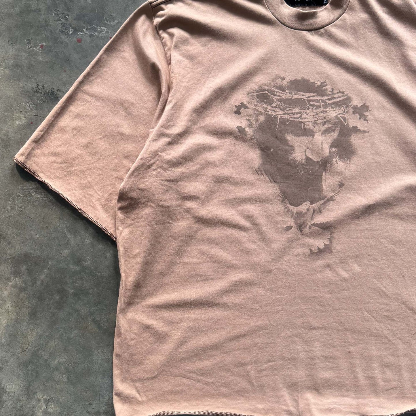 "CROWN OF THORNS" TEE IN WHEAT