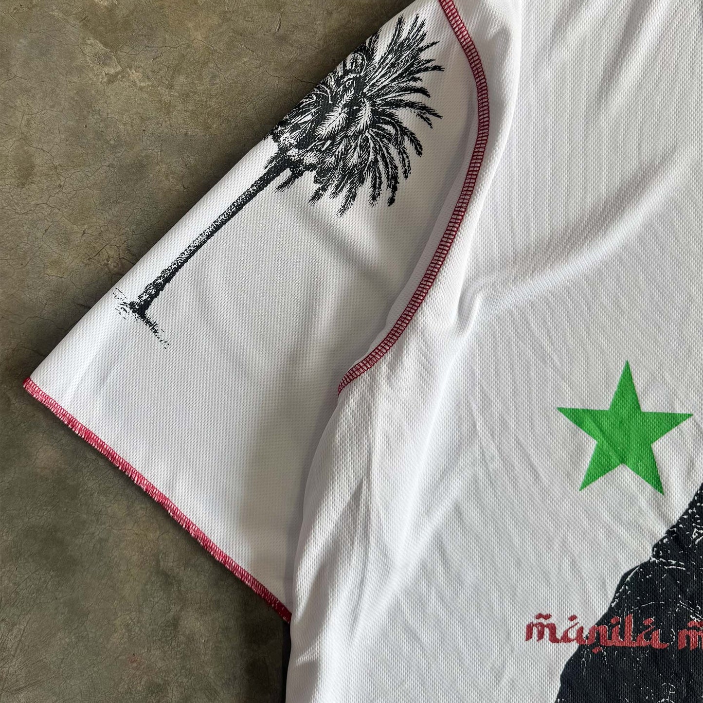 "DESERT PHANTOM" TEE IN WHITE