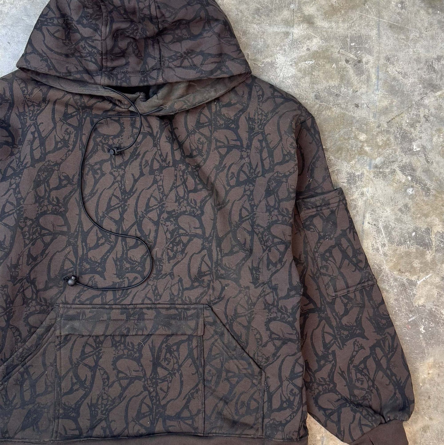 'VINES AND THORNS" ROGUE OVERSIZED HOODIE IN CHARCOAL GREY