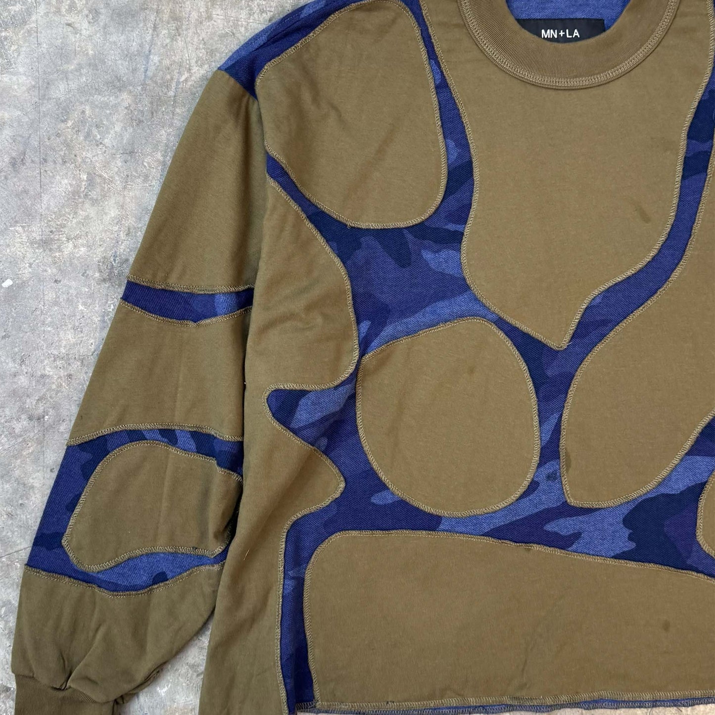 MN+LA™ SWEATSHIRT SAMPLE 009