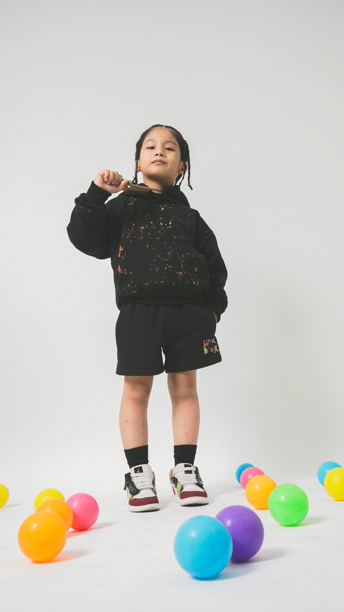 "CRAYONS" LITTLE HUMAN™ SWEATSHORTS IN ANTHRACITE