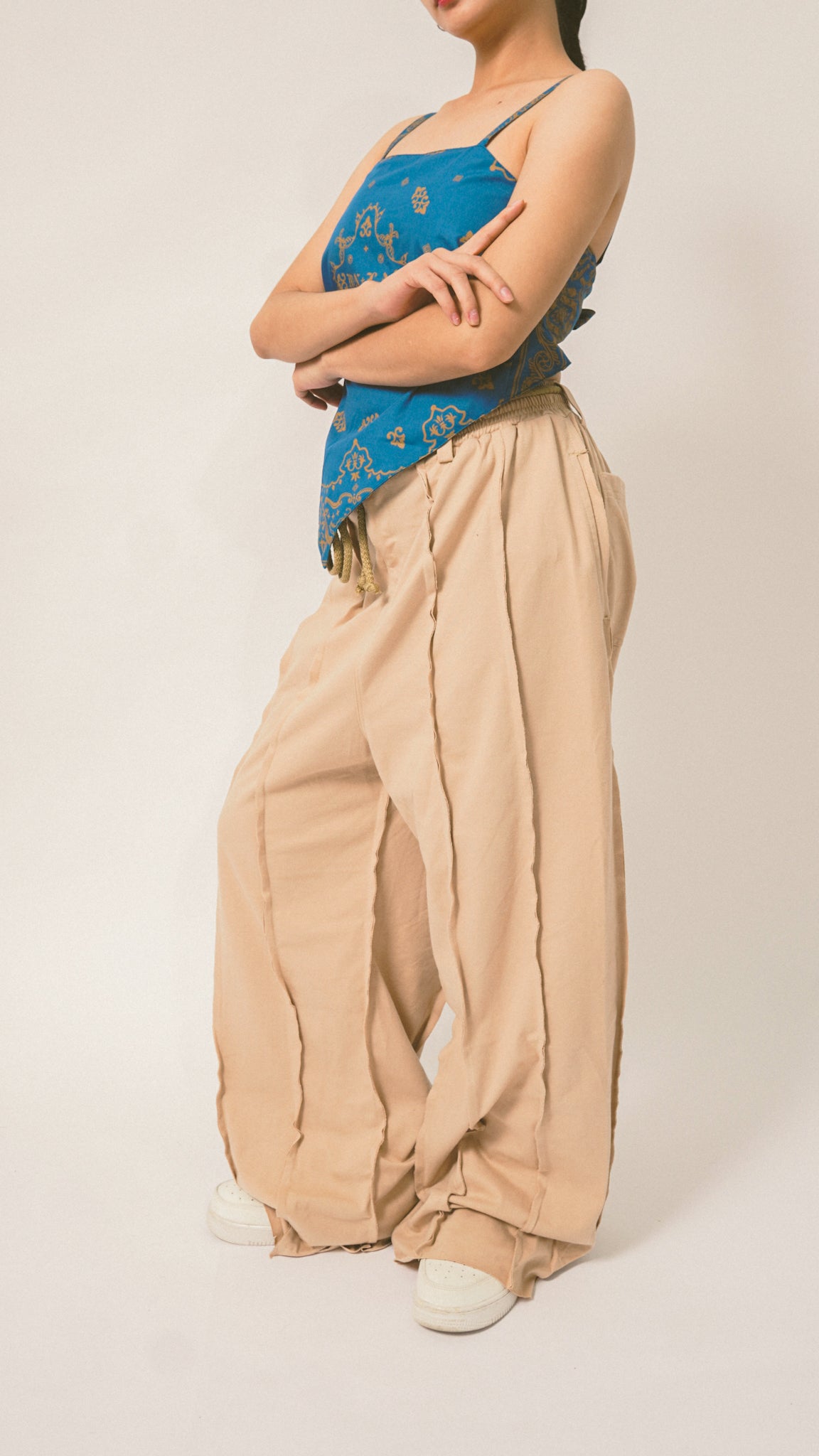 DASHA IN ALABASTER