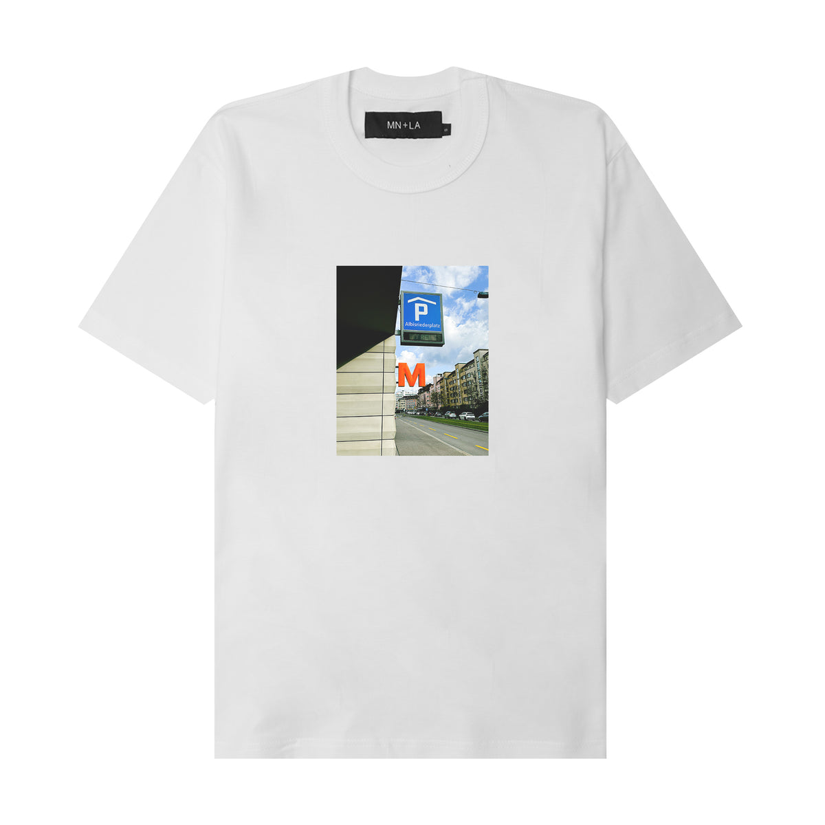 "PM" TEE IN WHITE