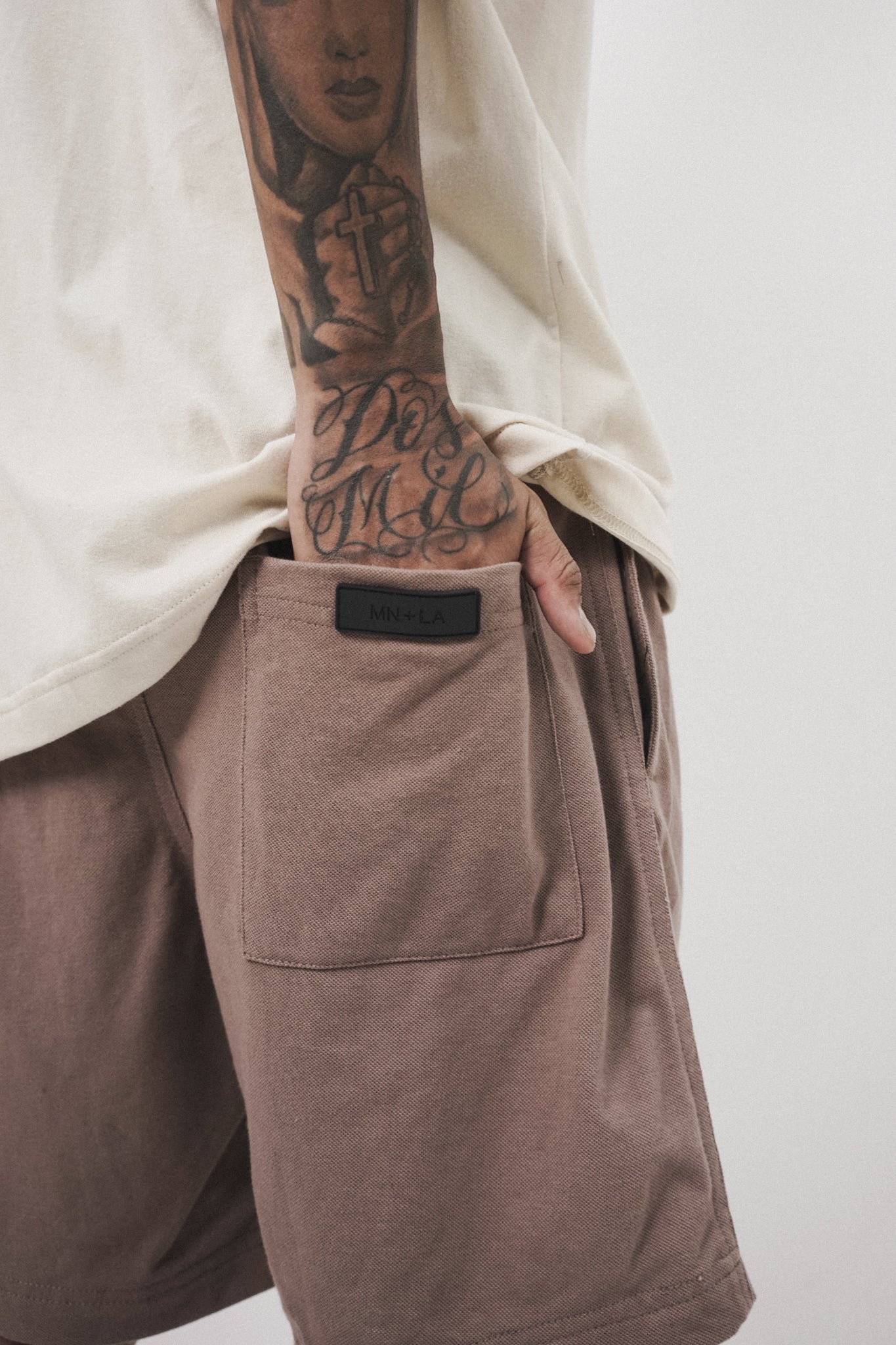 TRAINING SHORTS IN MAUVE