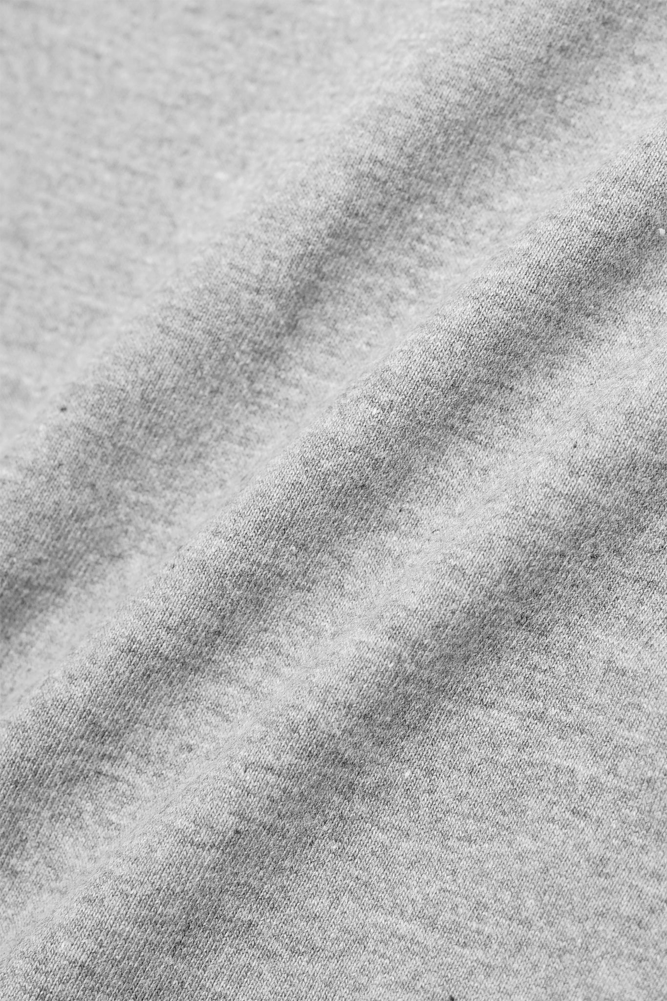 LONGSLEEVE TEE IN HEATHER GREY