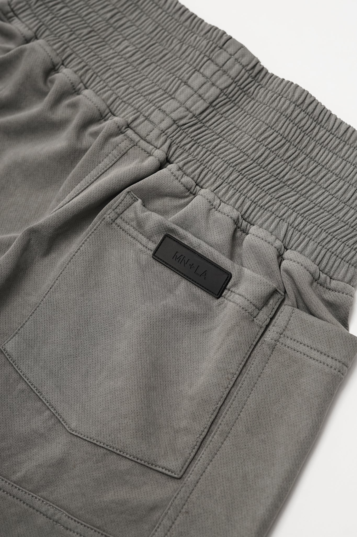 KNUCKLE HEAD MESH SHORTS IN STONE GREY