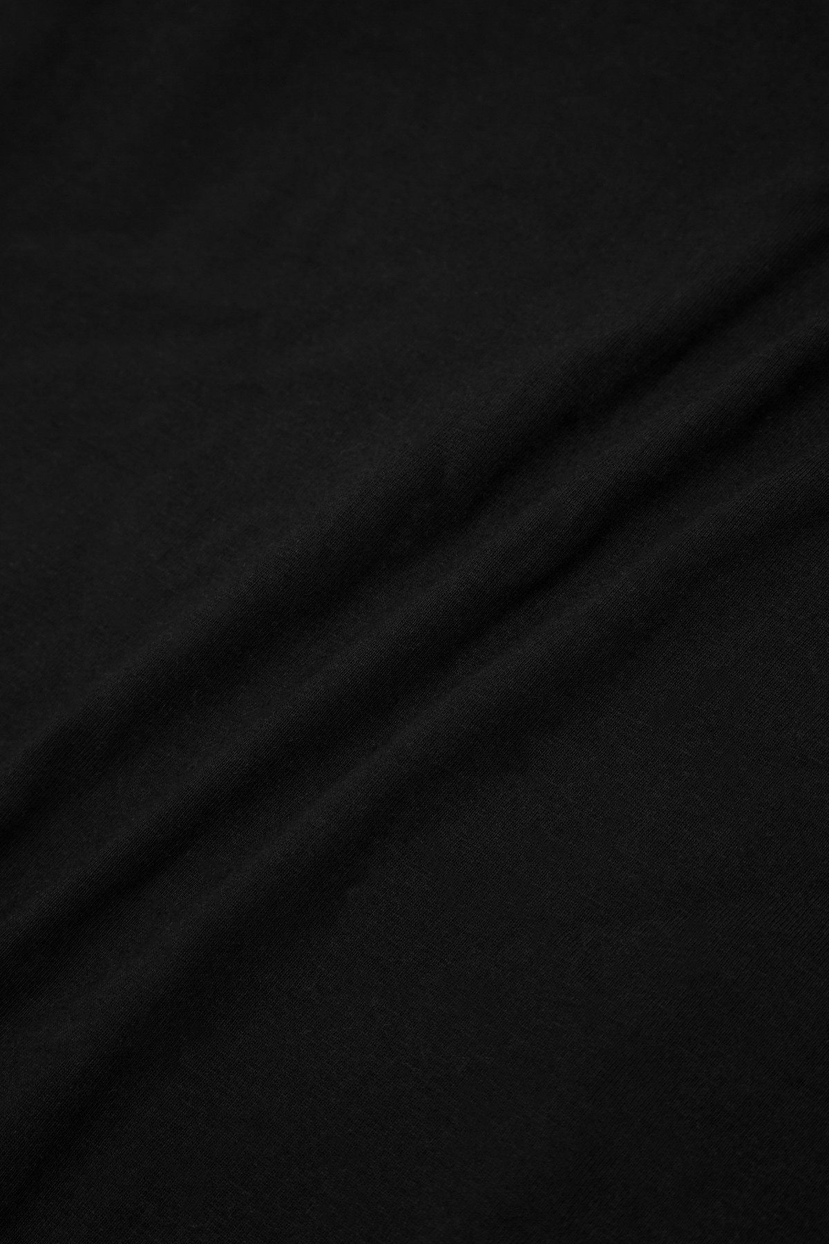 "M'$ ARTIFACT" MOCK NECK TEE IN ANTHRACITE