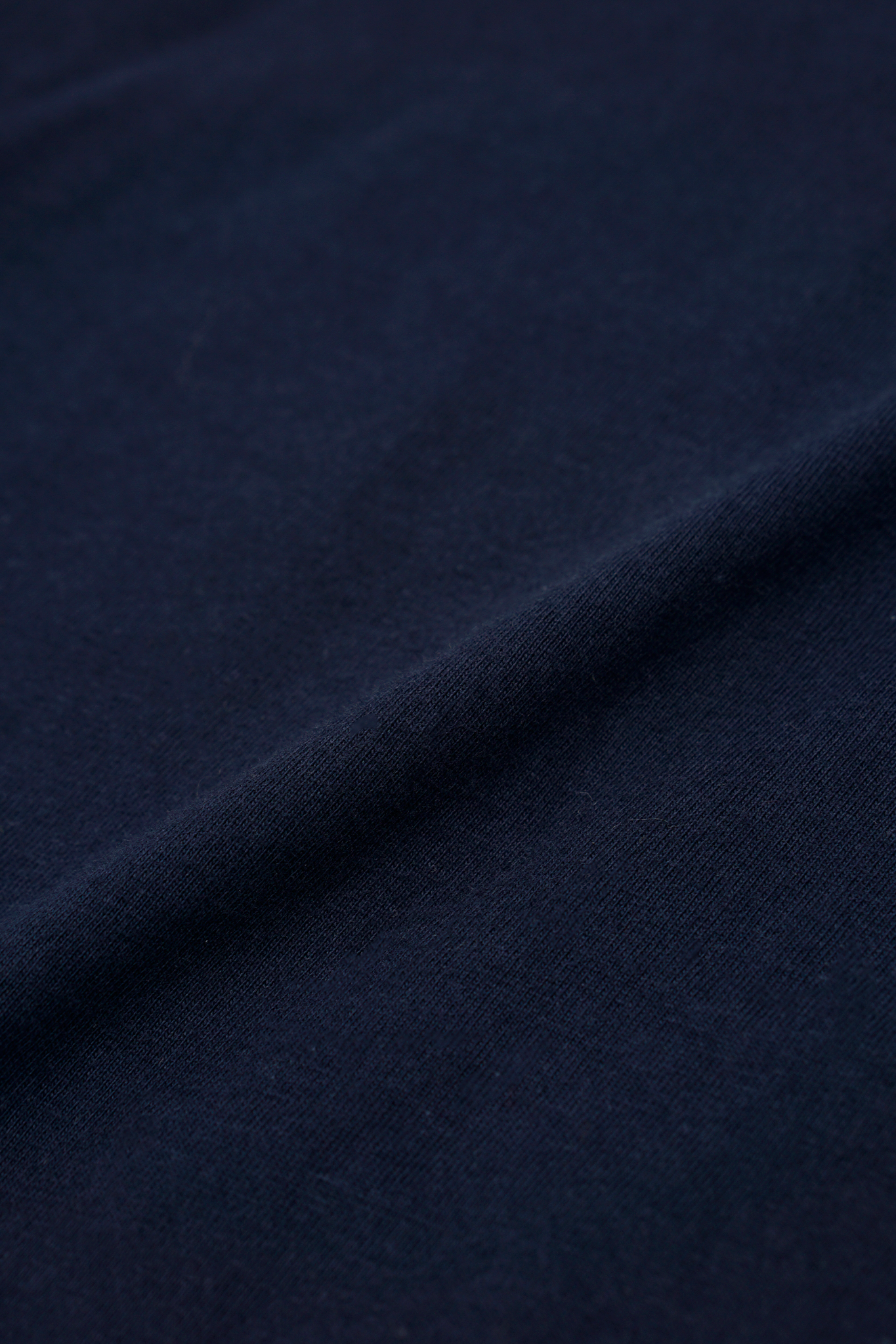 CLASSIC TEE IN NAVY