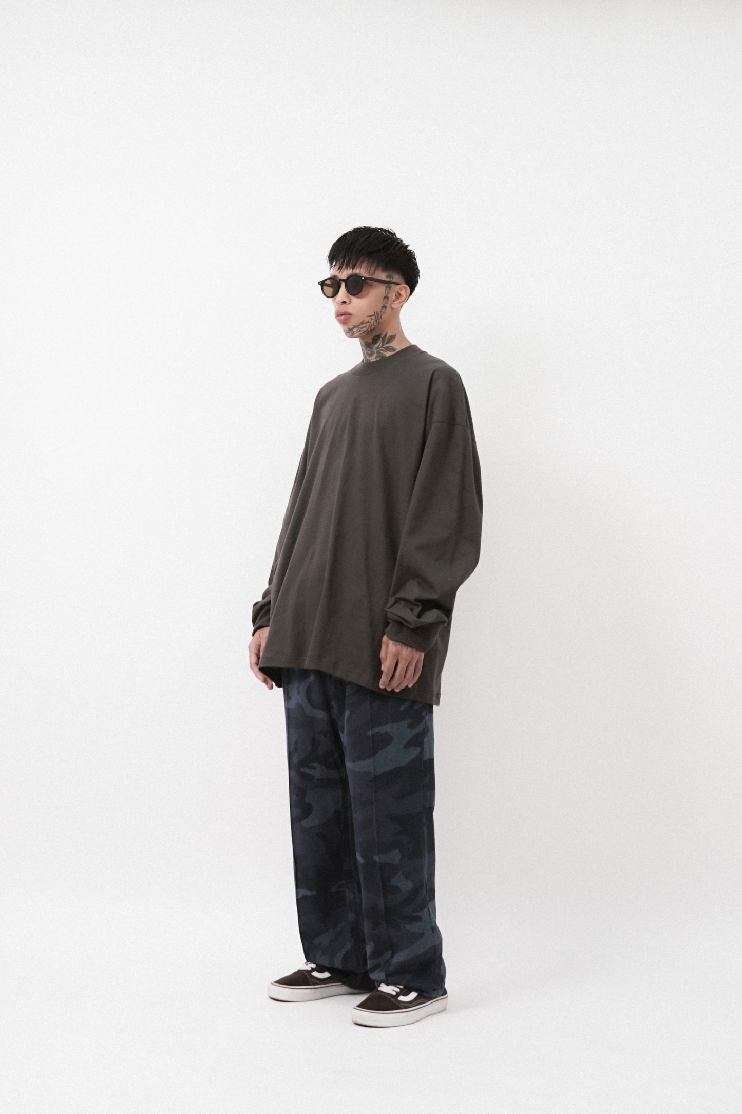 DEEP TRENCH CAMO PLEATED WIDE LOUNGE PANTS