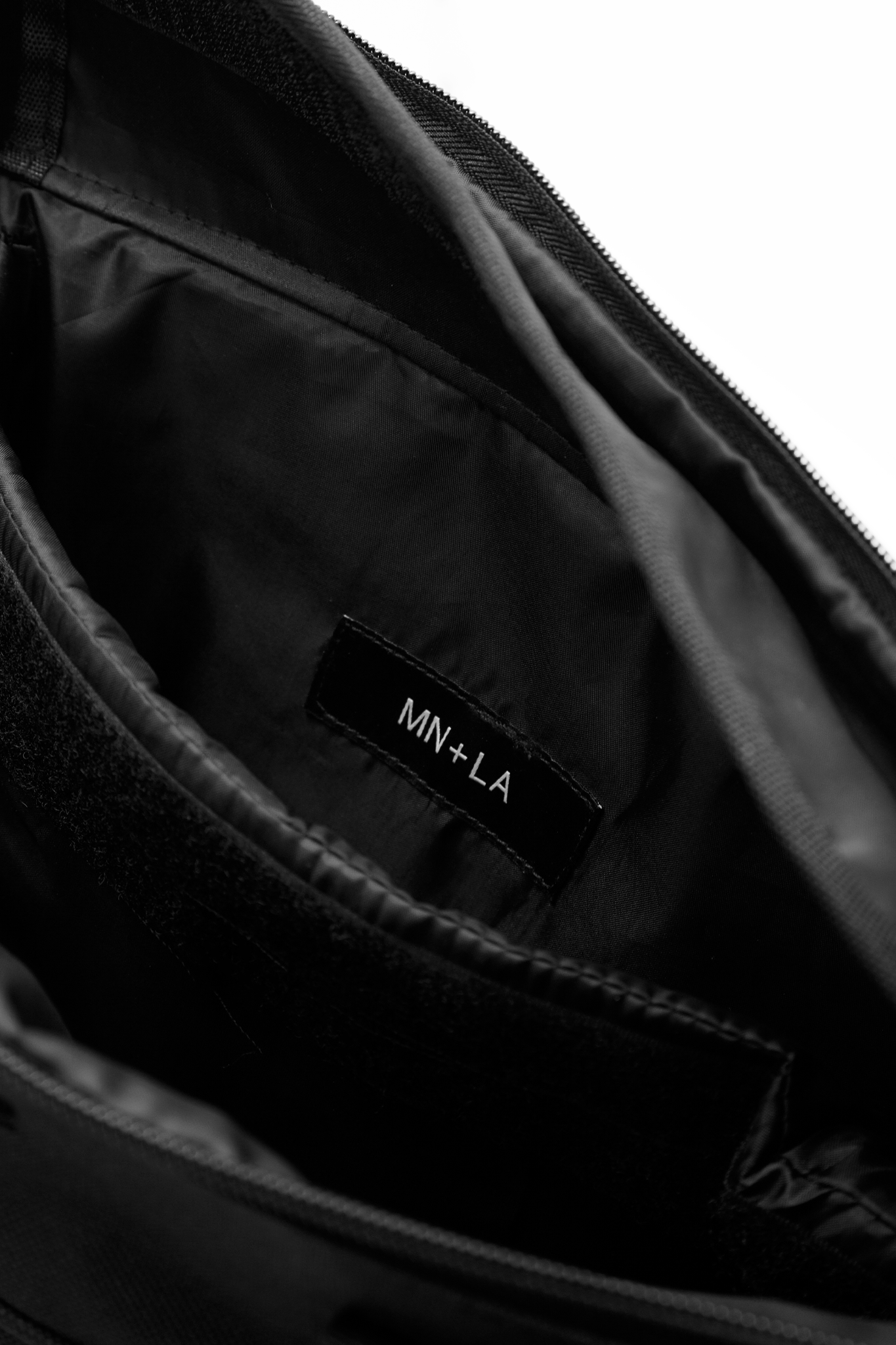 "WORLD TOUR" 3-WAY BACKPACK
