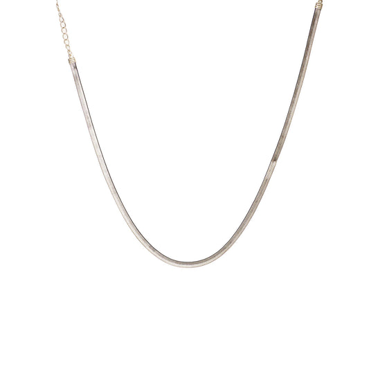 ONYX HERRINGBONE CHAIN NECKLACE