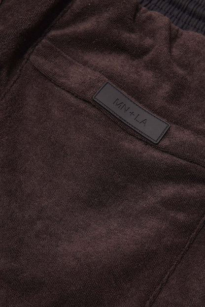 TOWEL STRIDE SHORTS IN CHARCOAL GREY