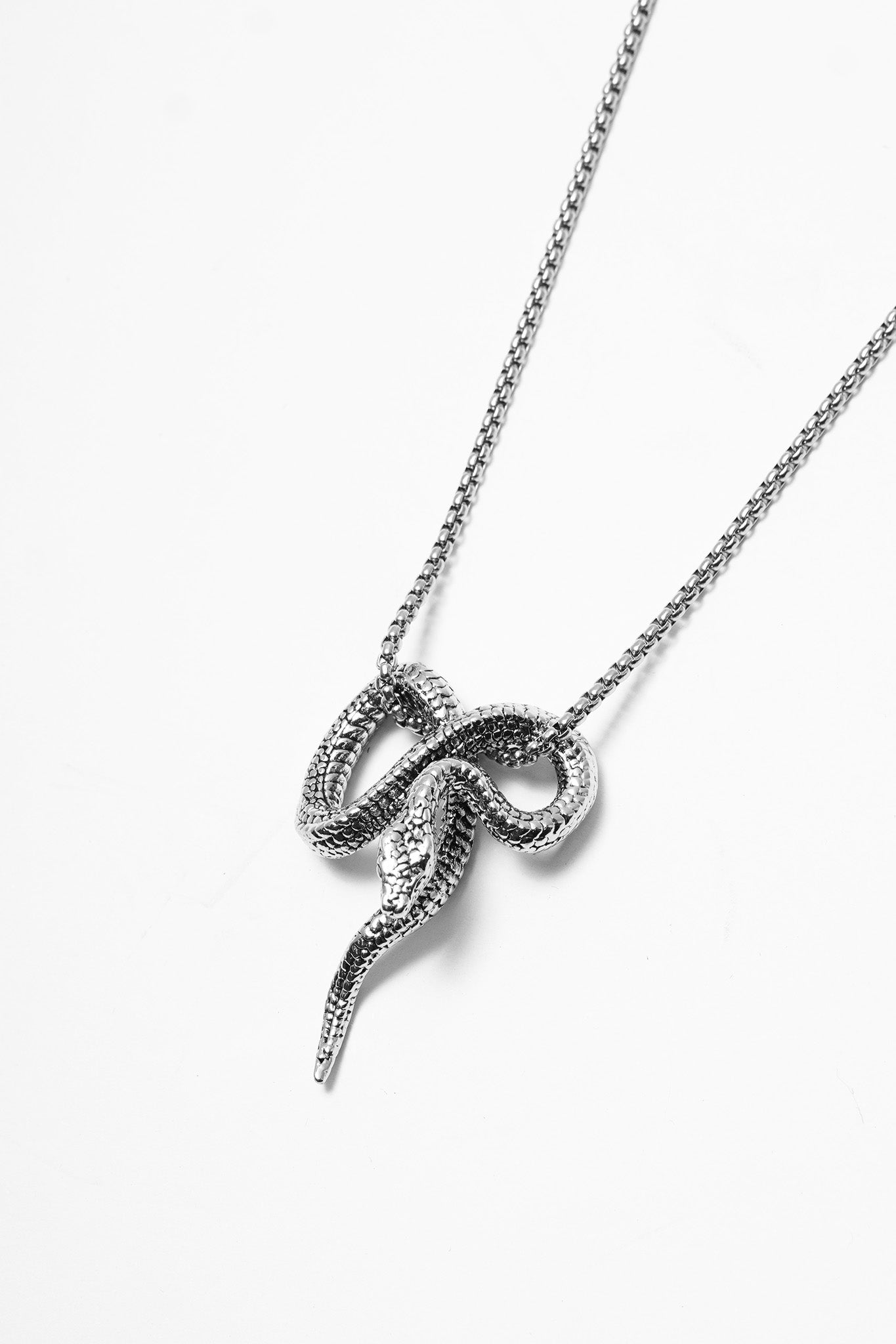 YEAR OF THE SNAKE PENDANT W/ BOX CHAIN