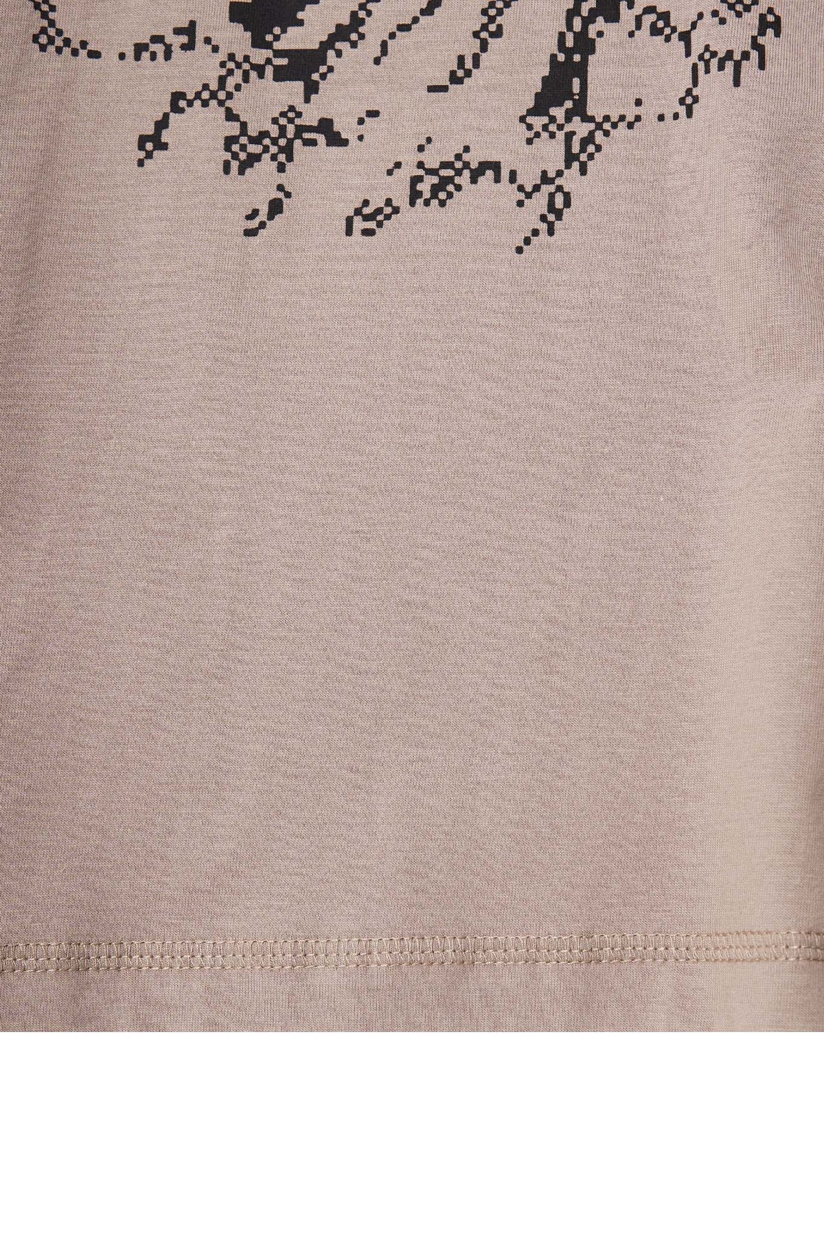 "DIGITAL ANGEL" TEE IN TAN