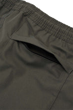 LOUNGE SHORTS IN MOSS GREEN