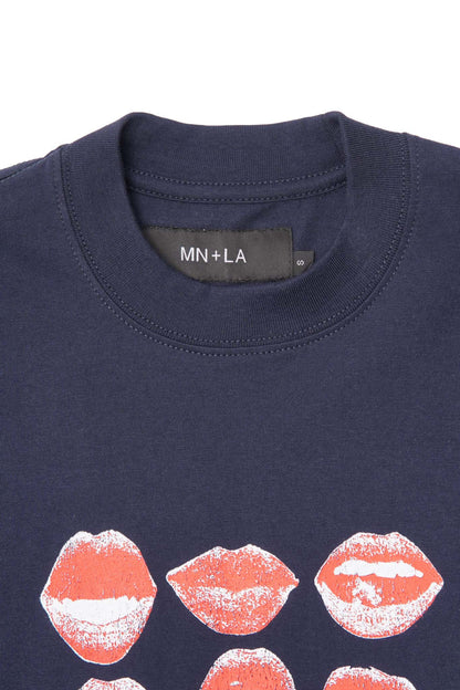 "KISS...DON'T TELL" TEE IN NAVY
