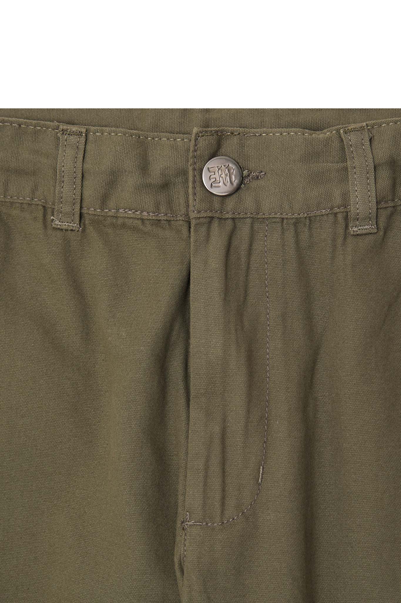 MANDARIN SHORTS IN OLIVE